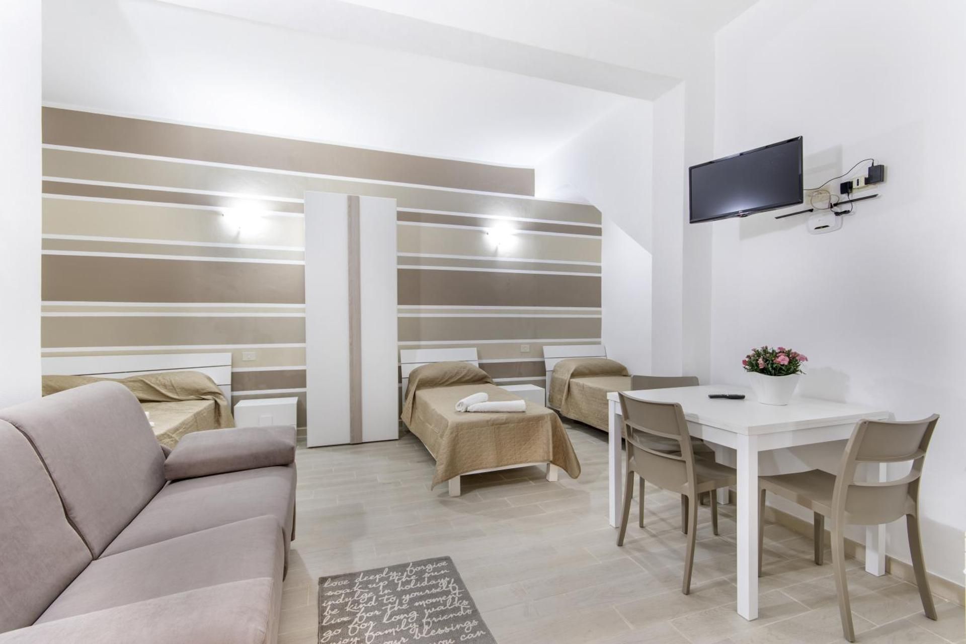 Quintuple Room with Private Bathroom