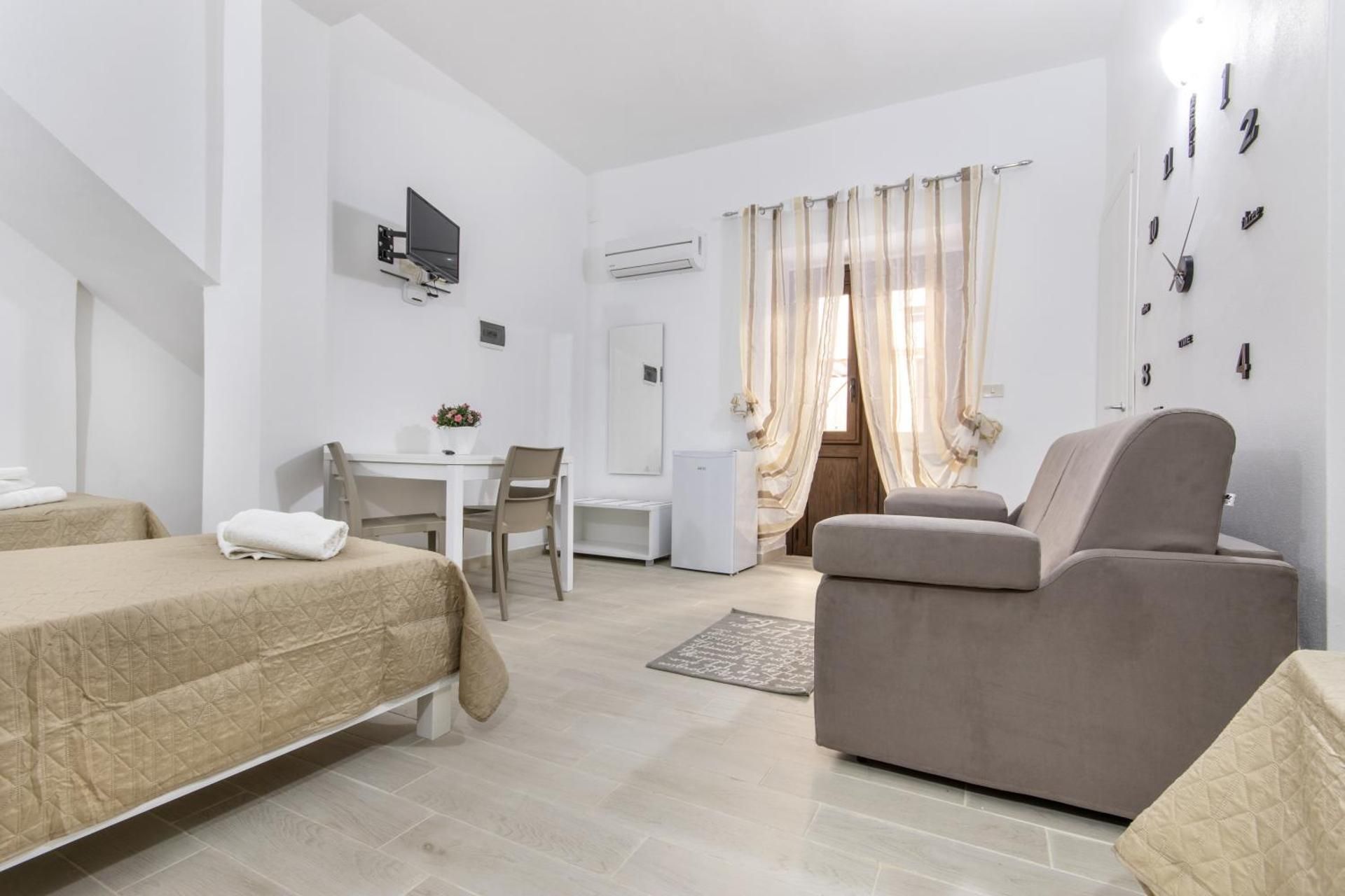 Quintuple Room with Private Bathroom
