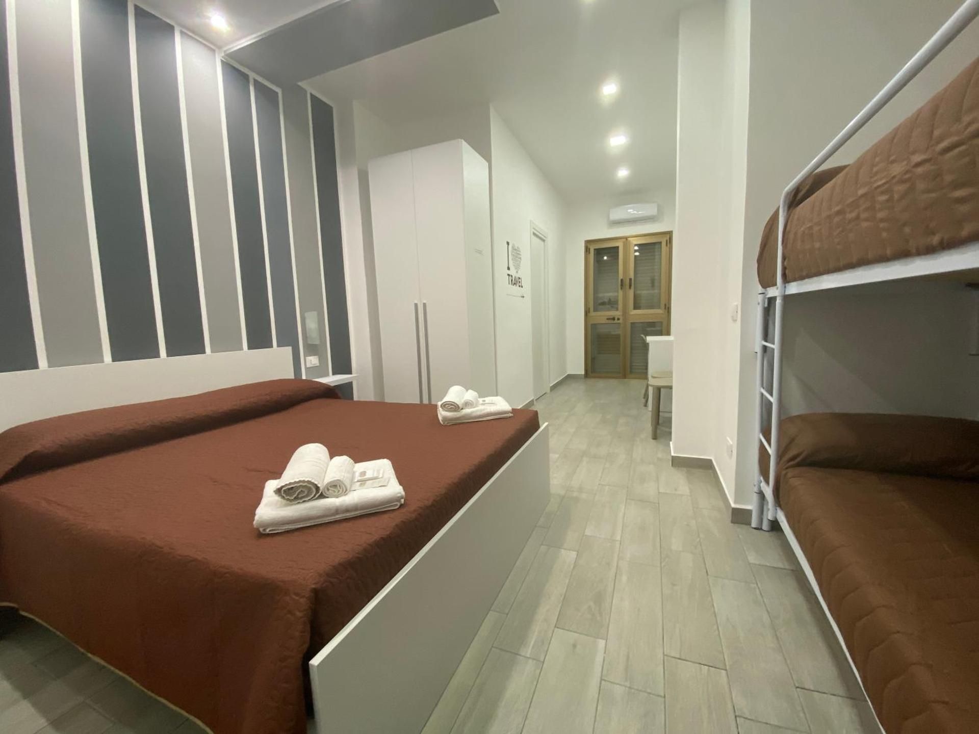 Quadruple Room with Private Bathroom