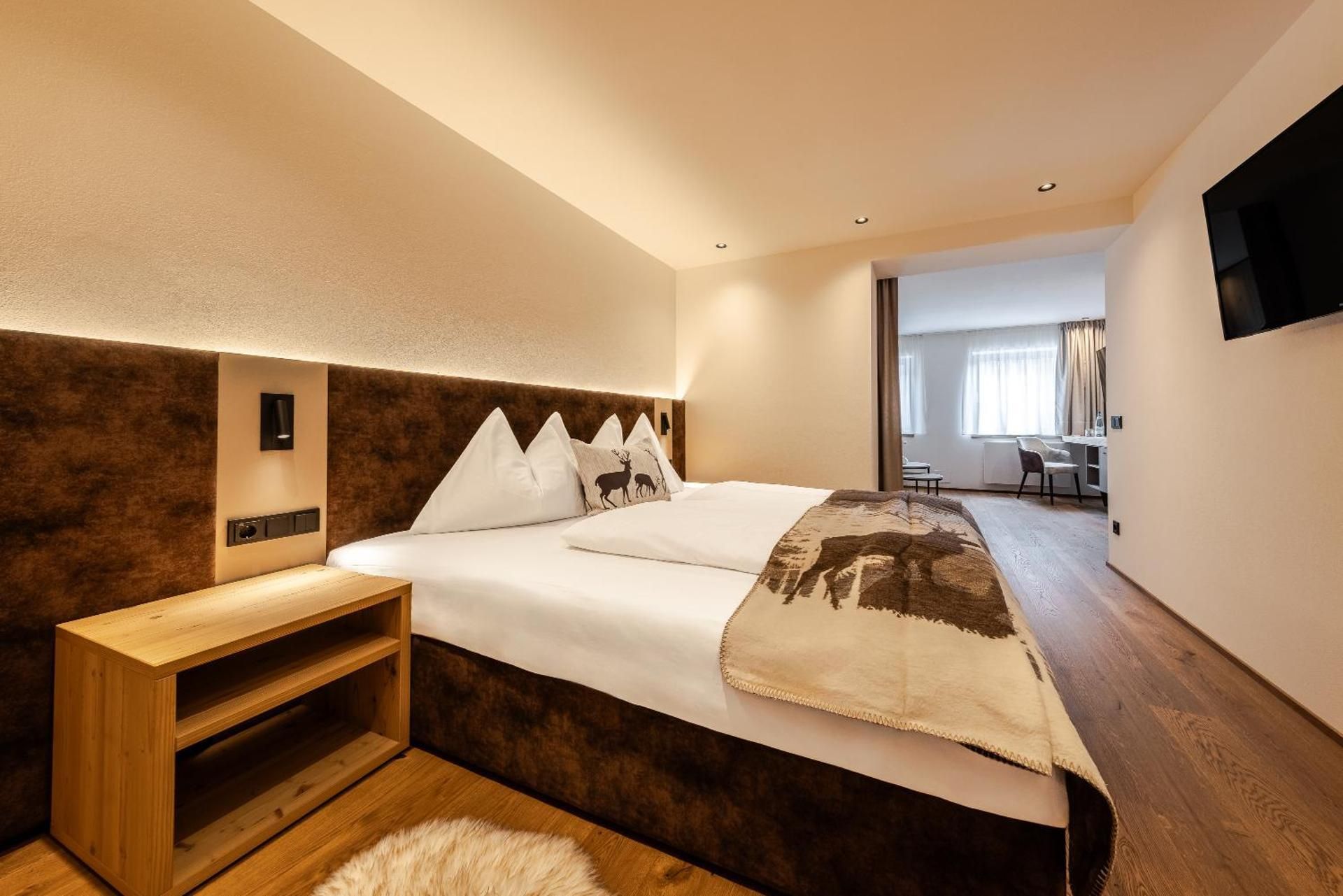 Large Double or Twin Room