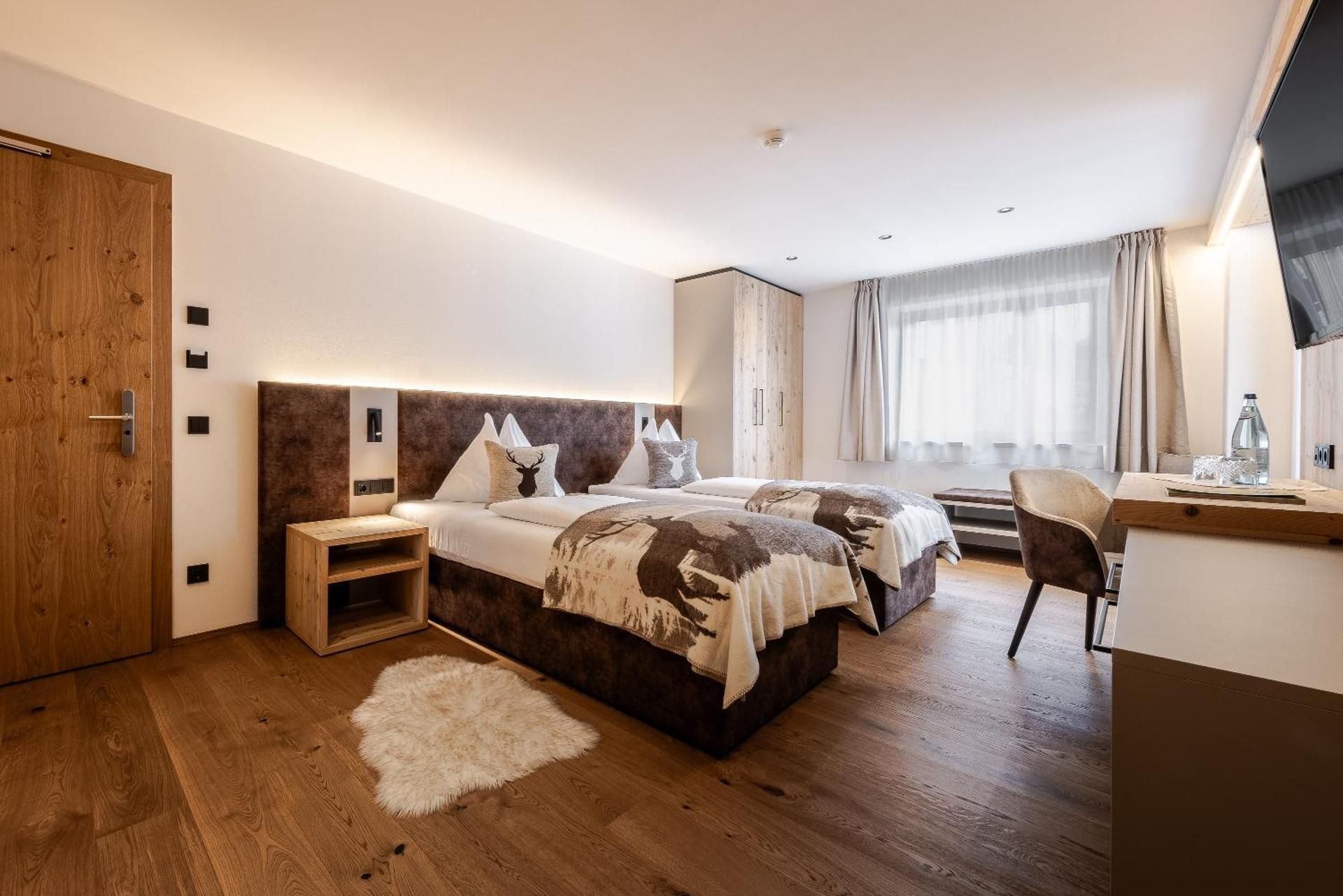 Deluxe Double or Twin Room