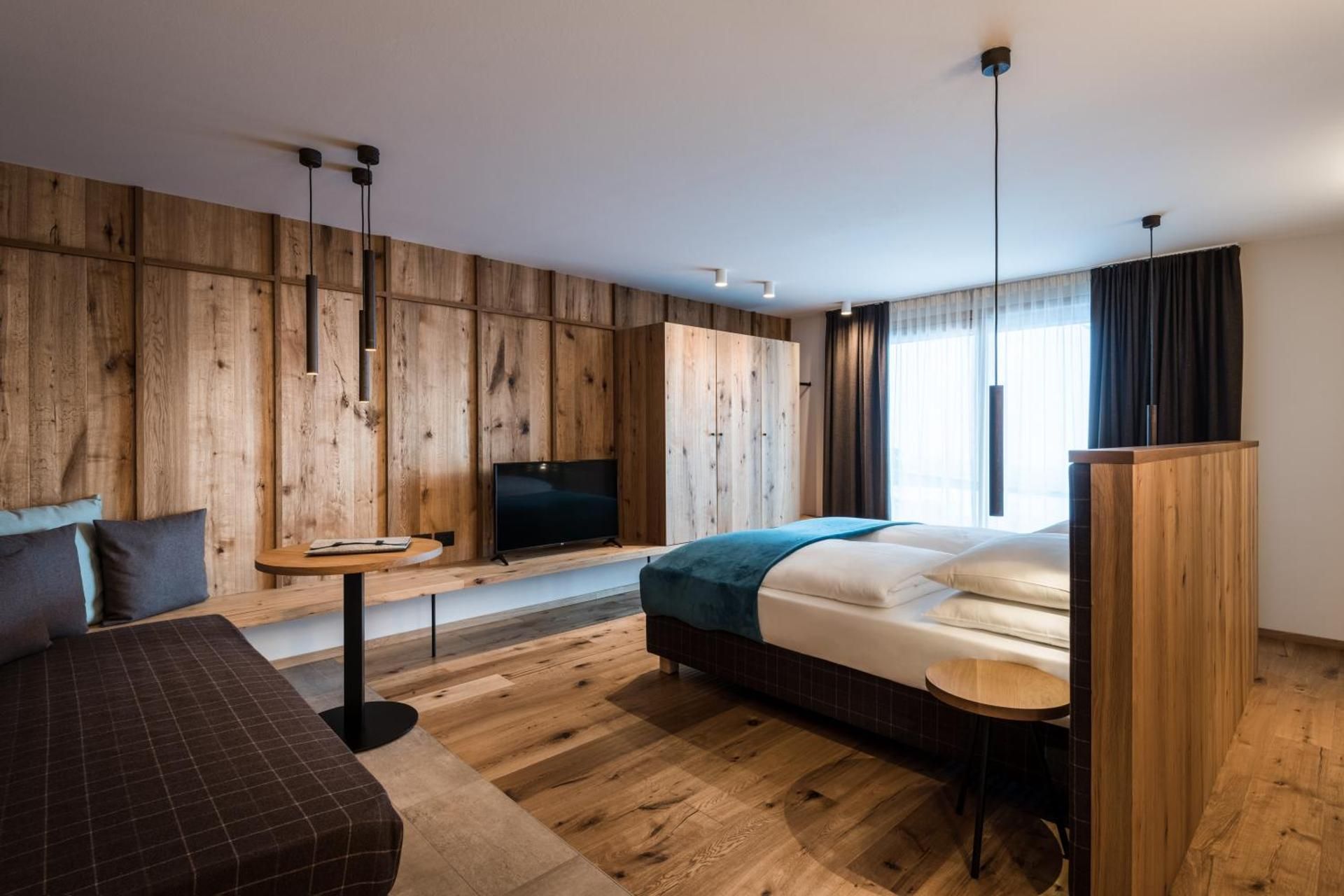 Suite with Mountain View