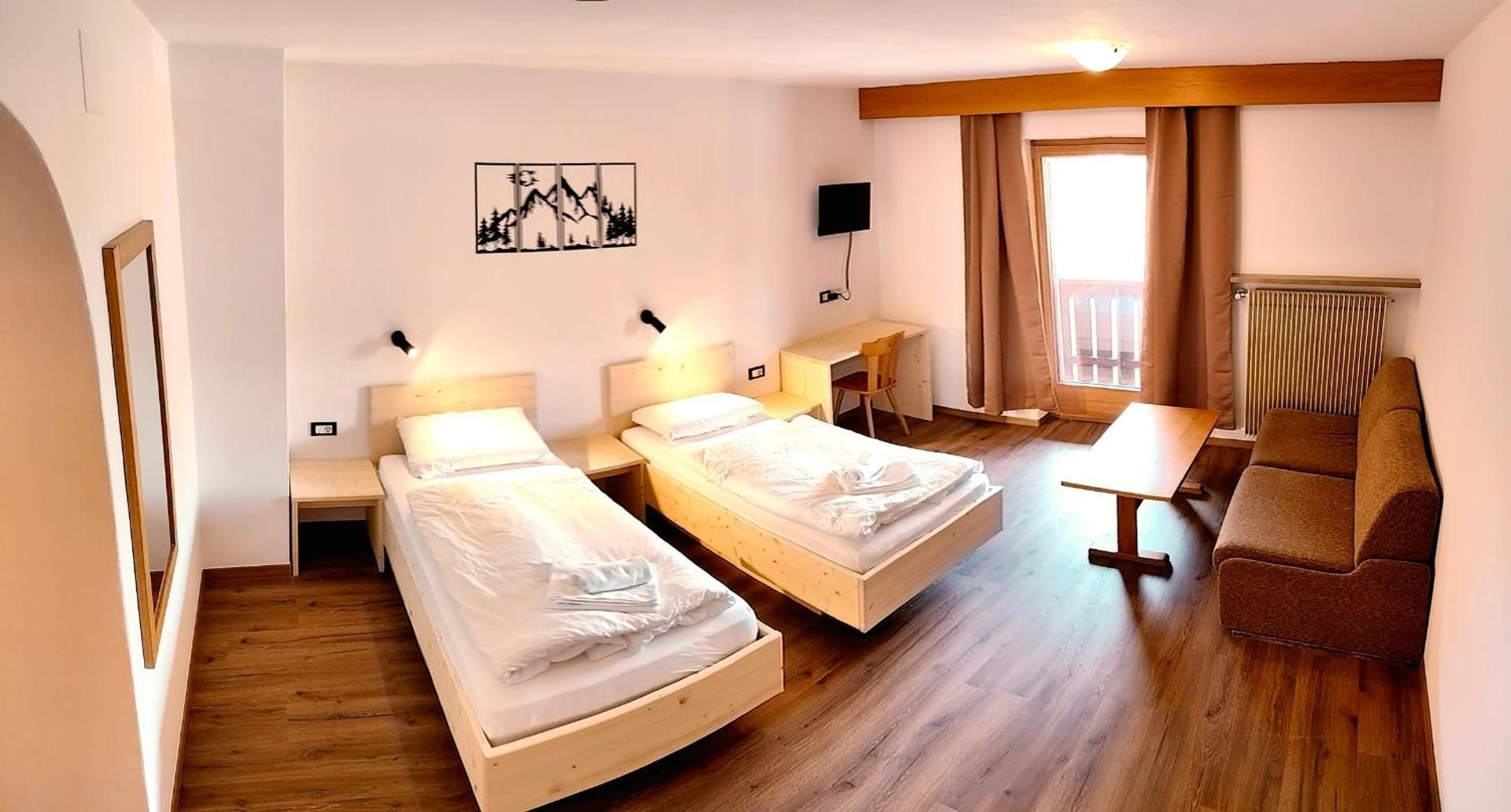 Twin Room with Balcony