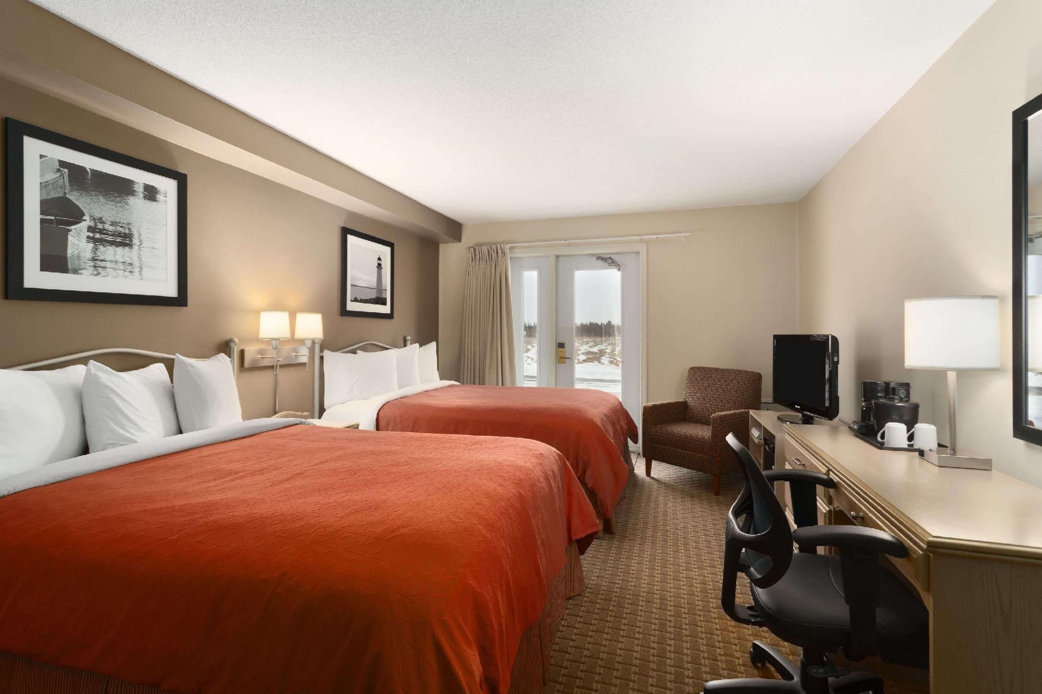 2 King Beds, Two-Bedroom, Deluxe Suite, 2nd or 3rd floor,Non-Smoking