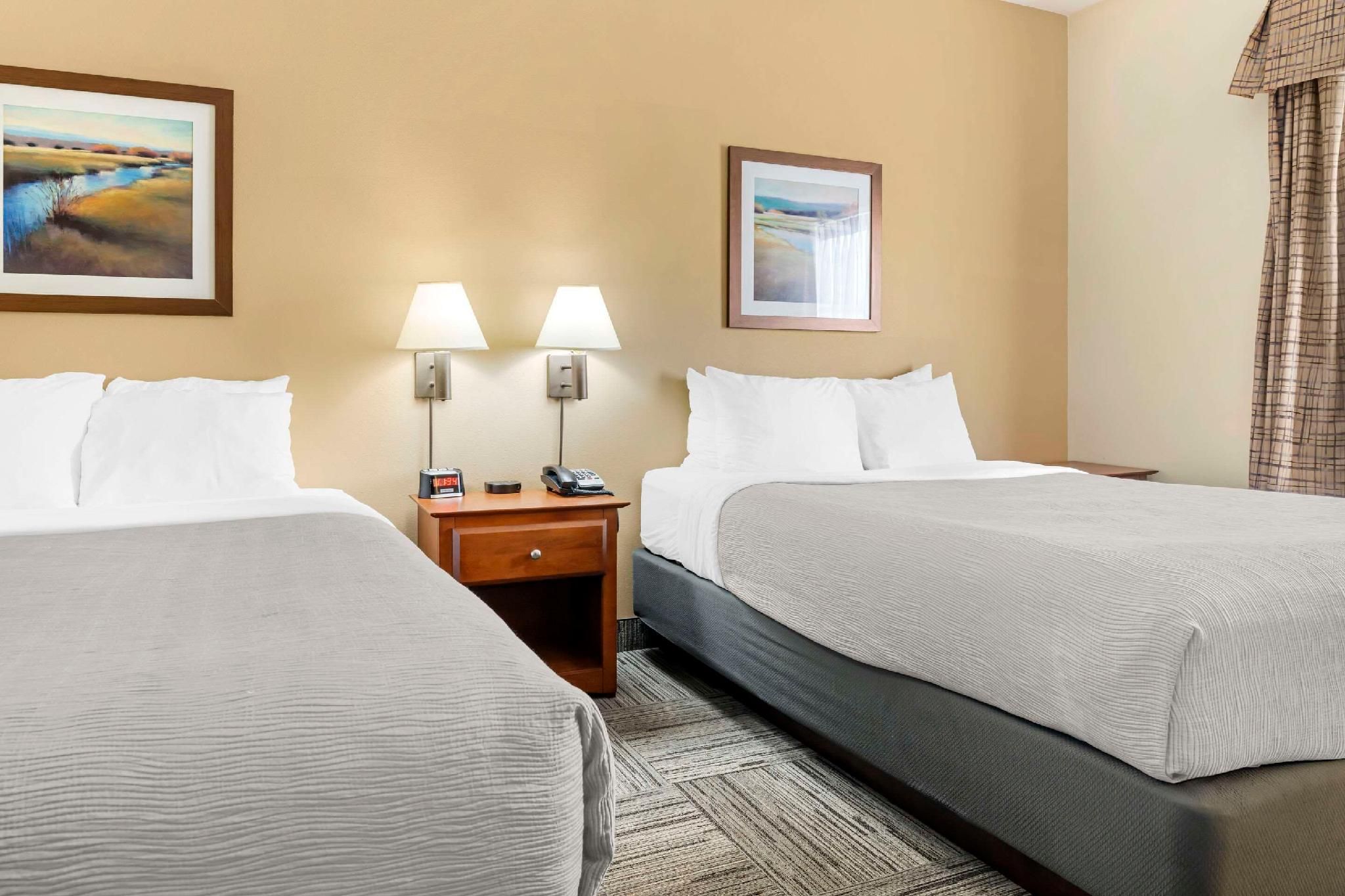 2 queen beds, nonsmoking