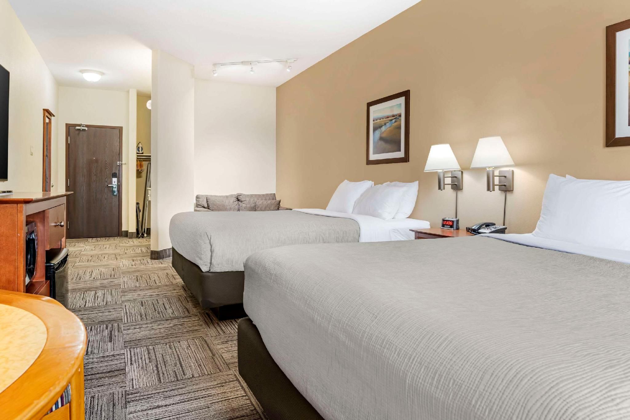 2 queen beds, nonsmoking