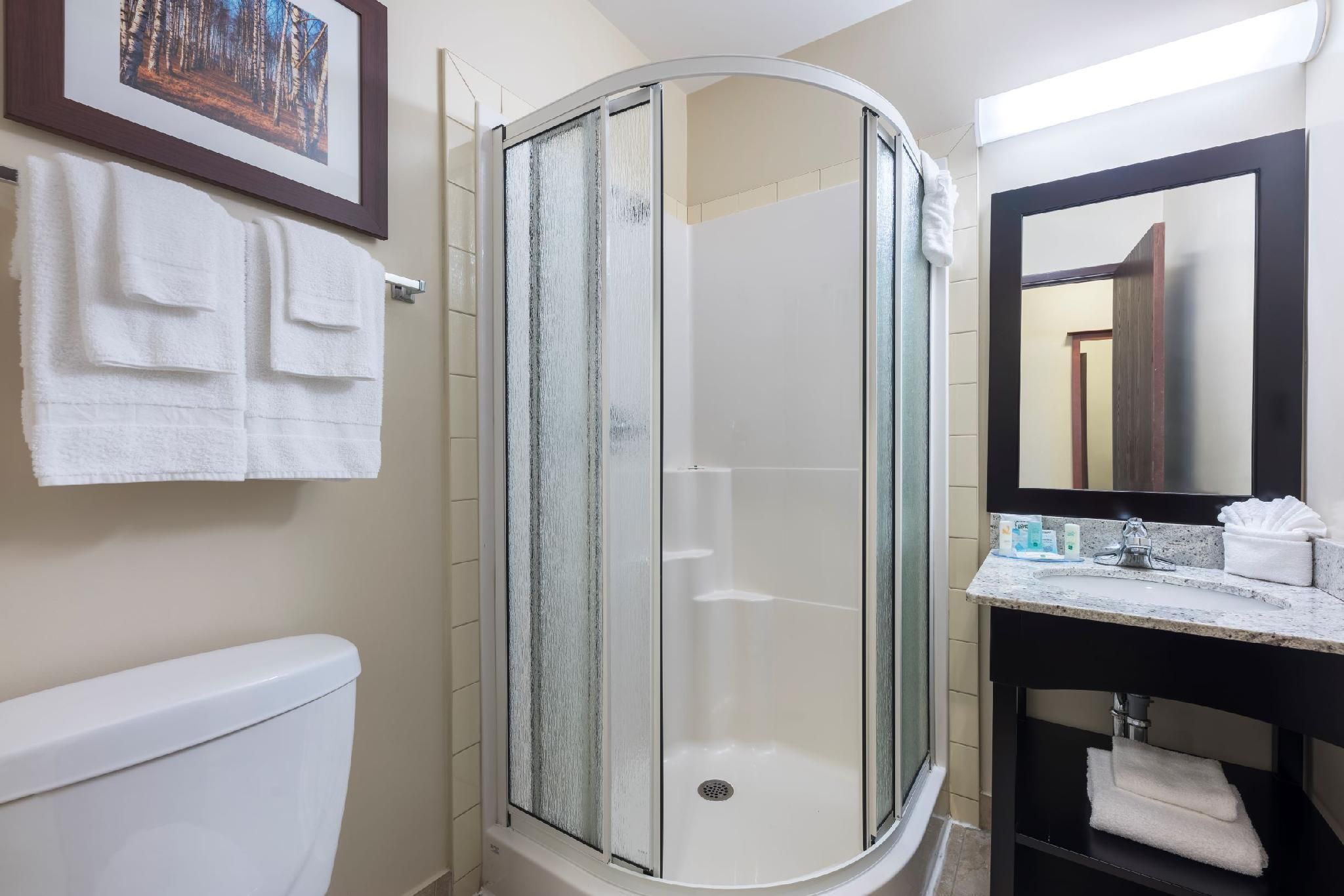 2 Queen Beds, Nonsmoking, Upgrade