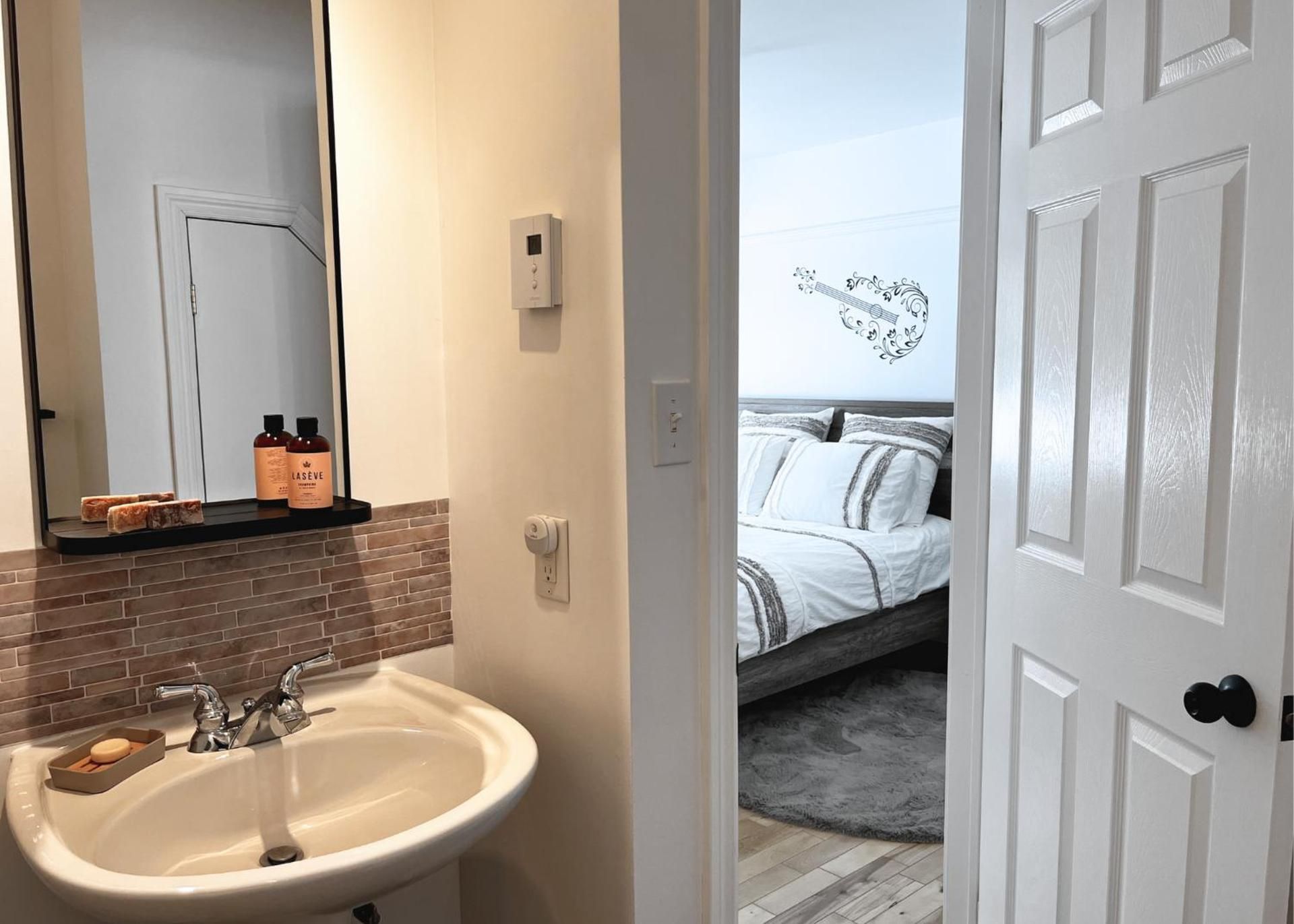 Queen Room with Garden View