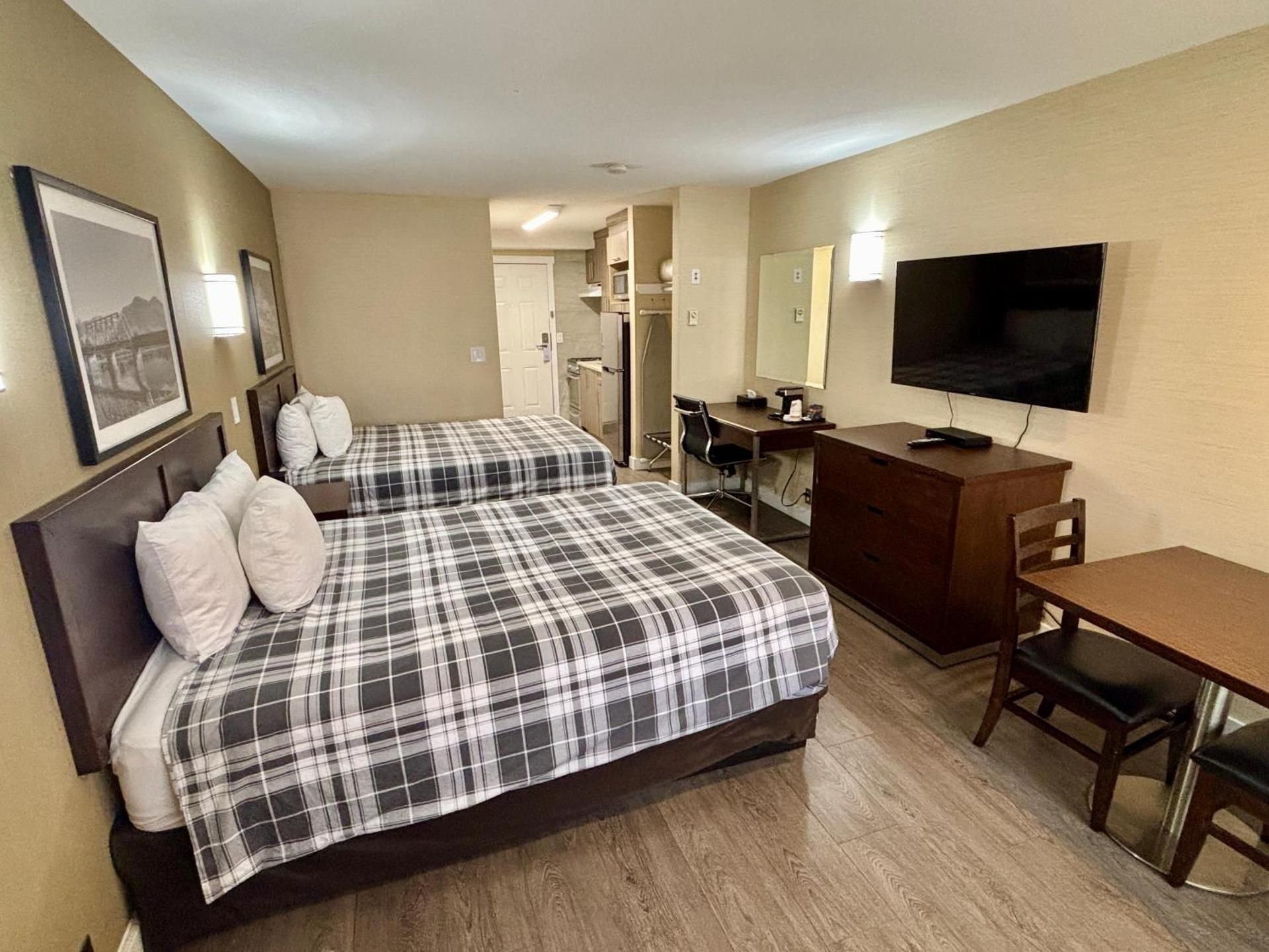 Efficiency Suite with Two Queen Beds - Non-Smoking