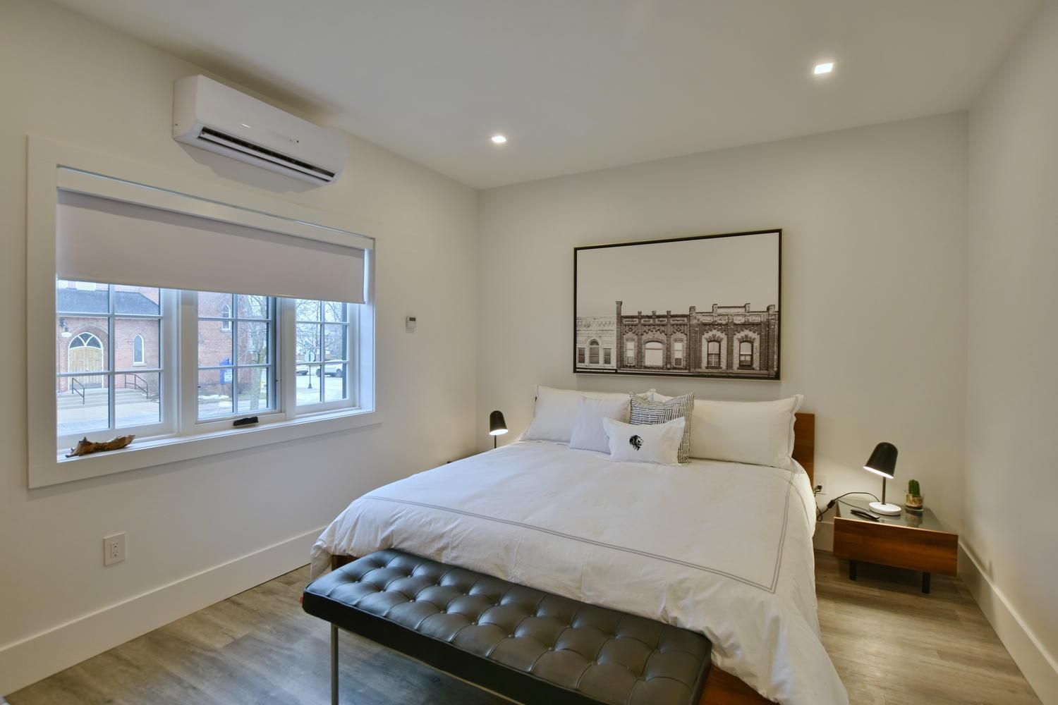 Deluxe Two-Bedroom Apartment with Garden View