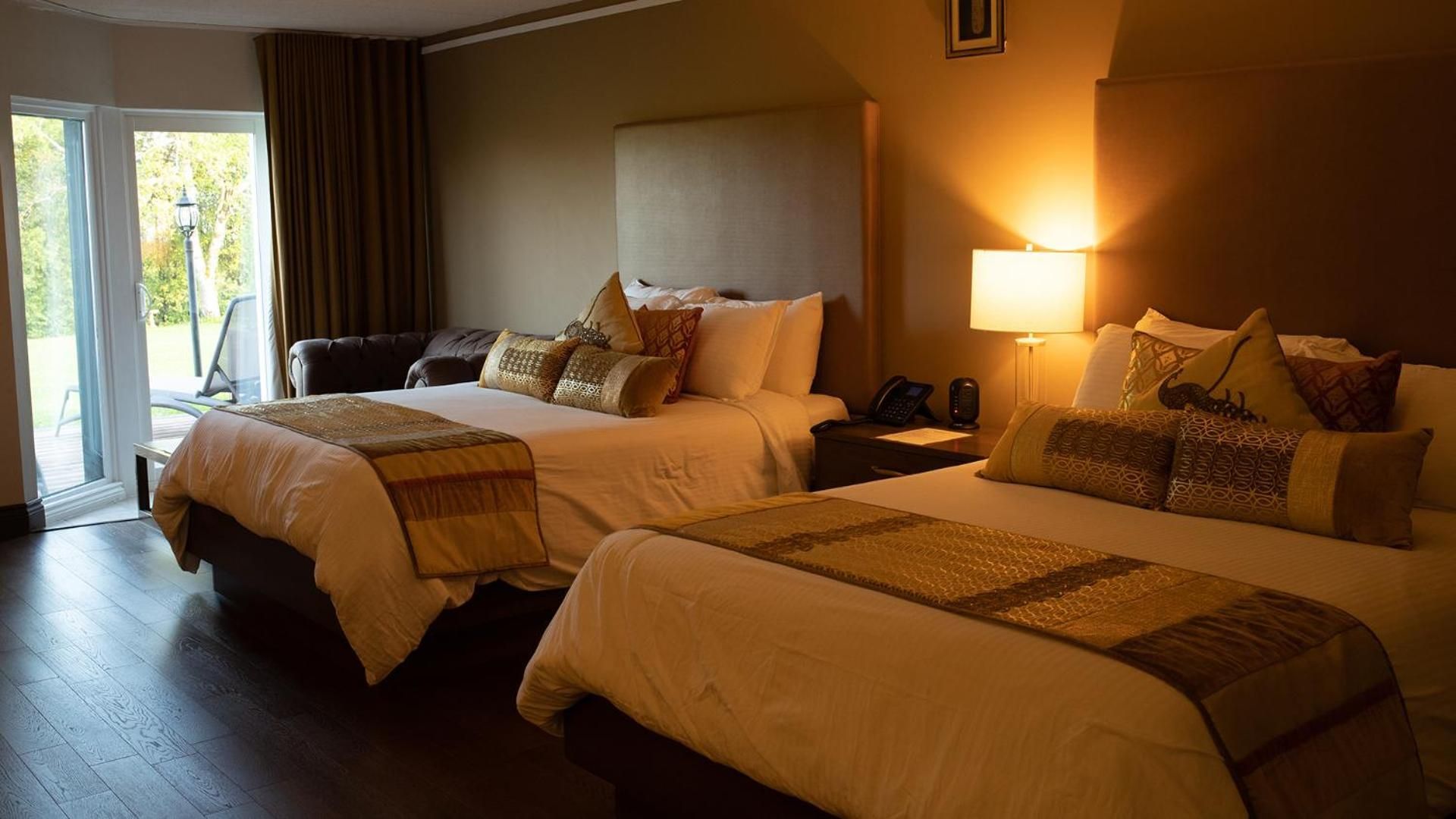Suite with Garden View