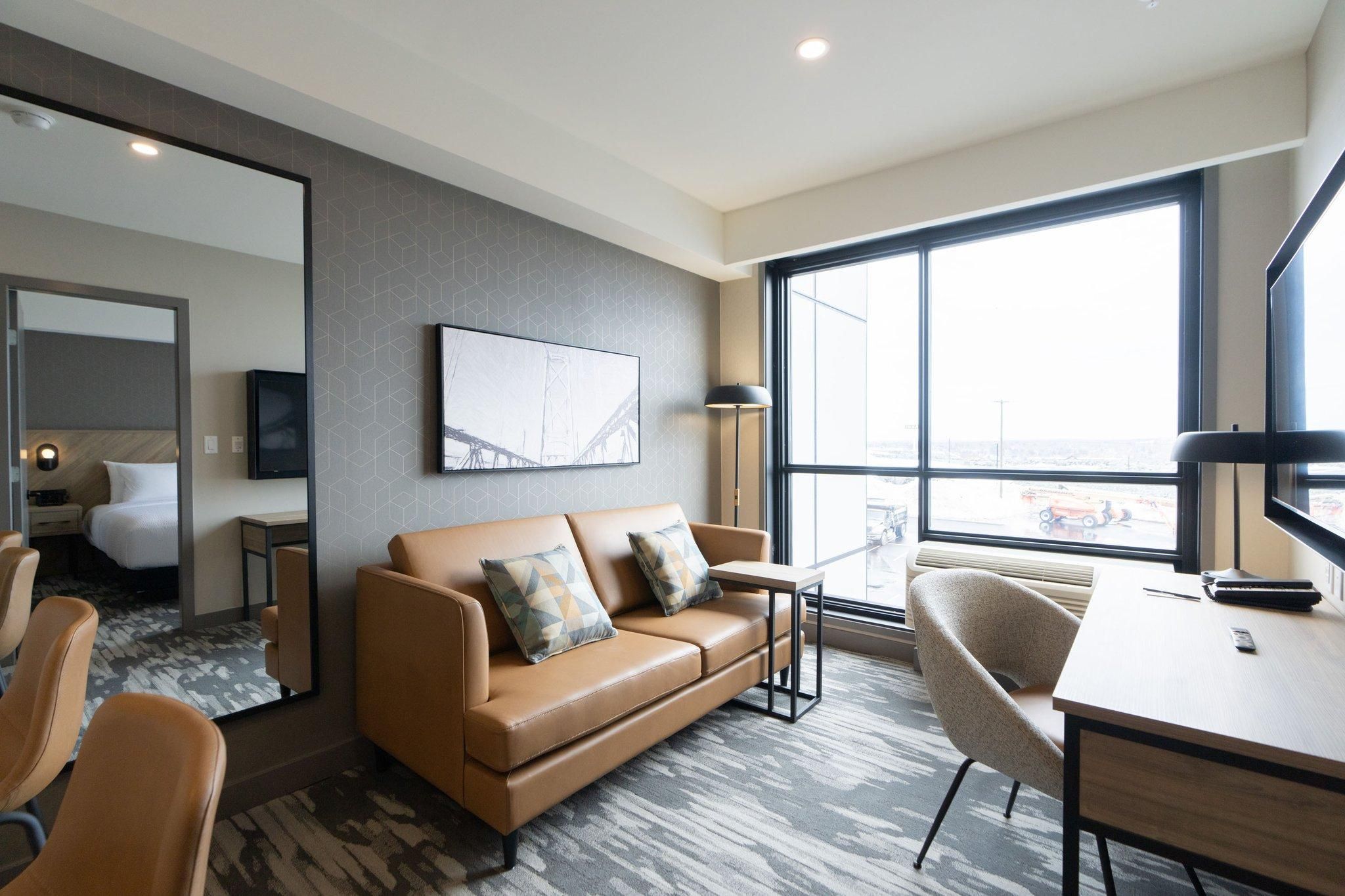 Grand Suite, 1 King Bed, Sofa Bed, Kitchen