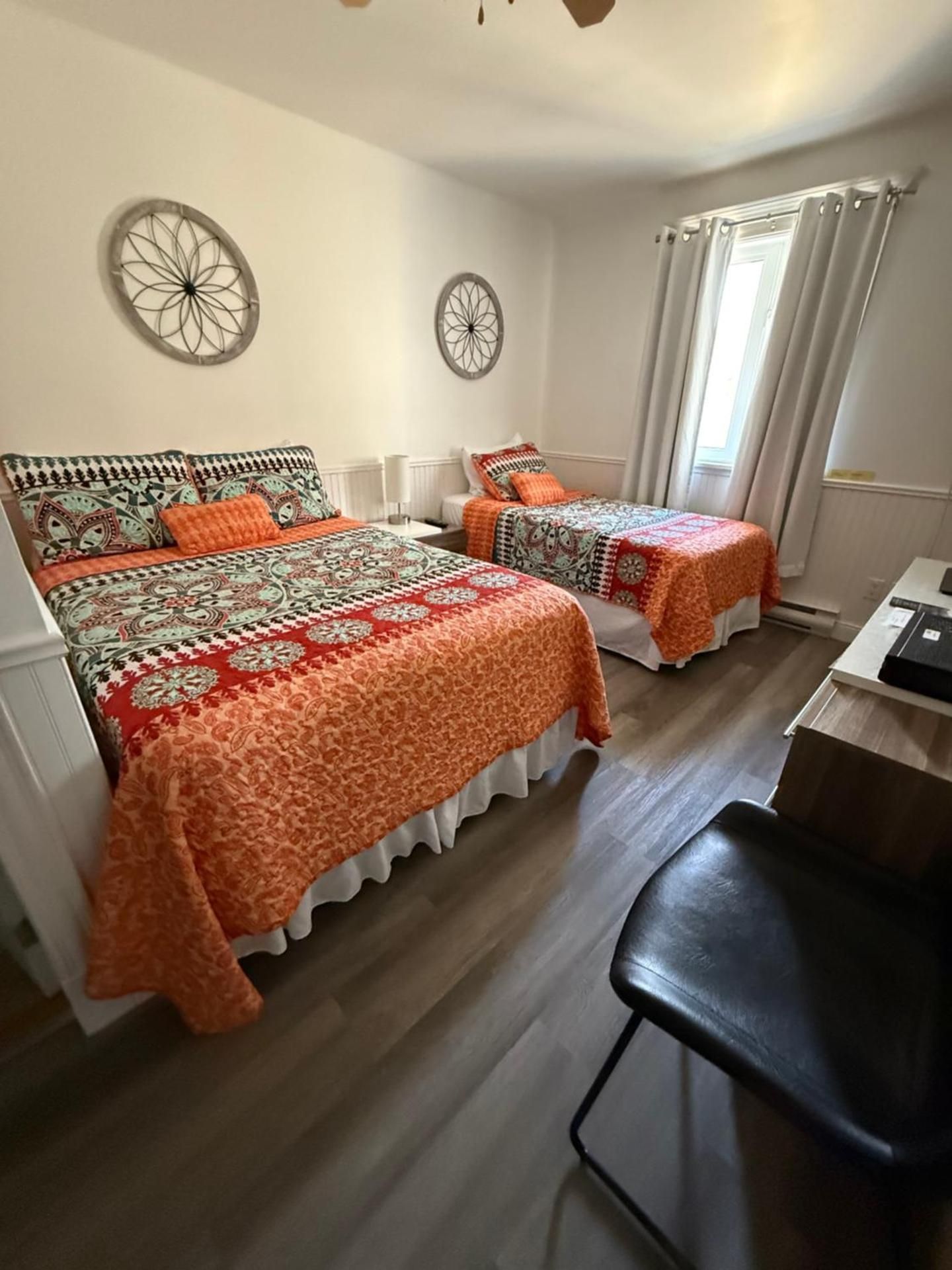 Double Room with Single Bed 