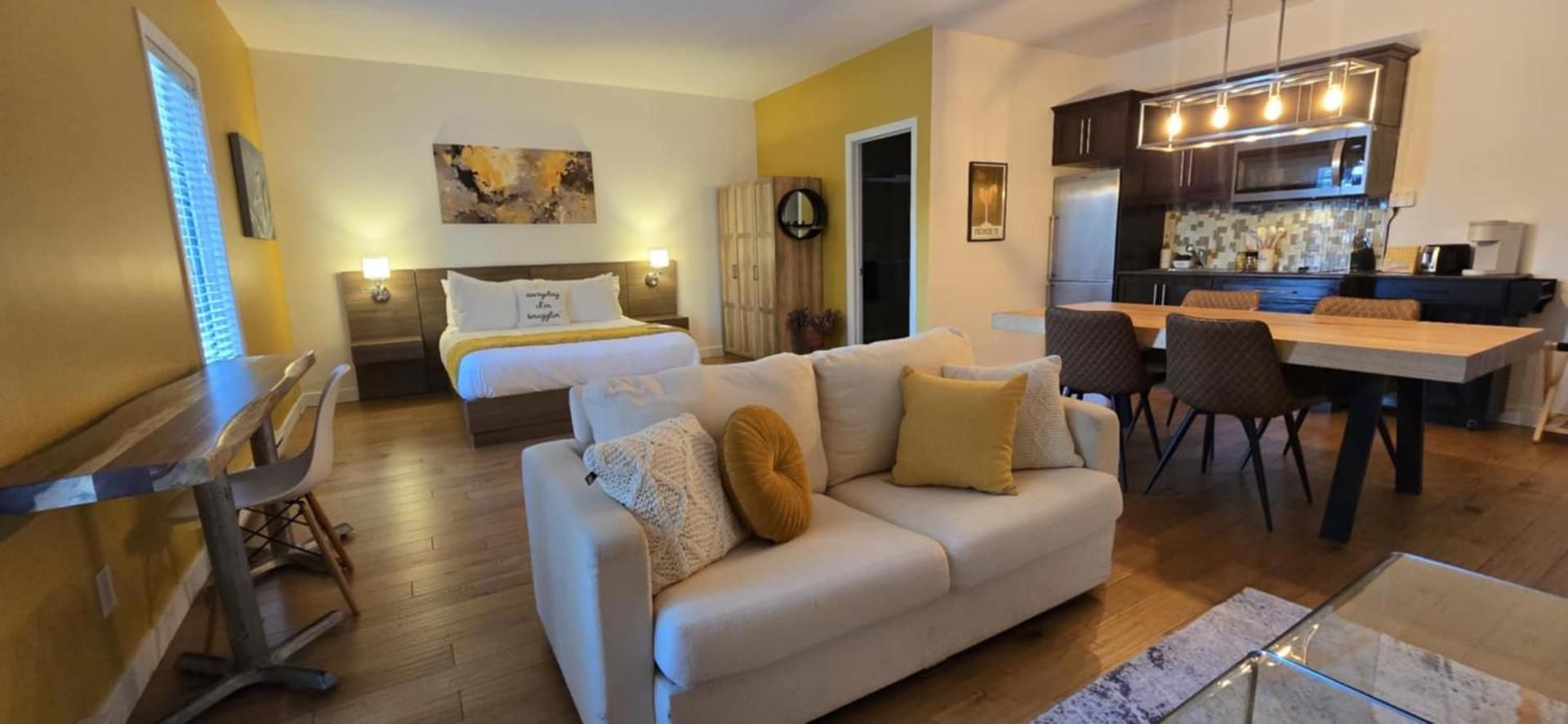 Condo 102 - Le Boho