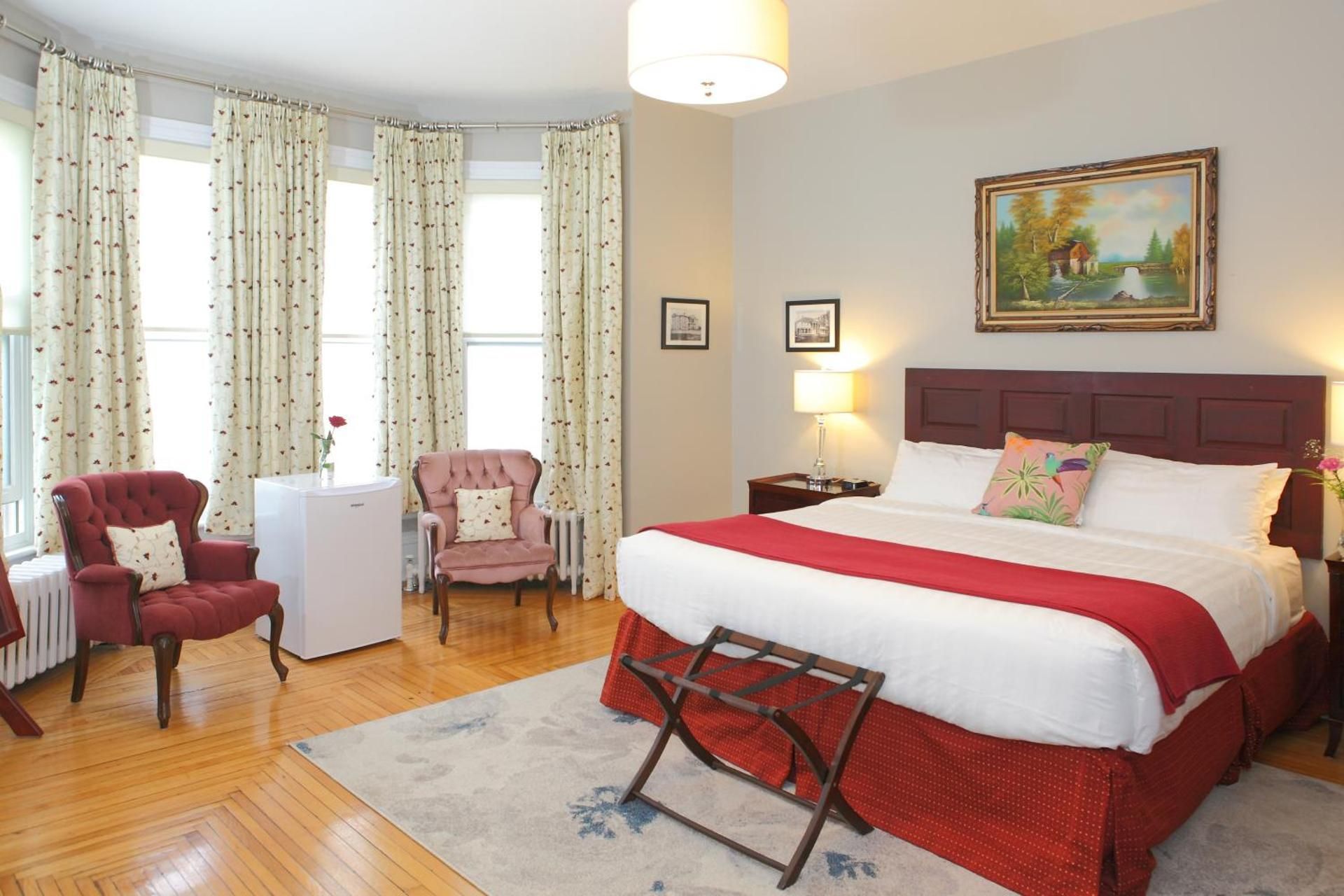 King Room with Spa Bath