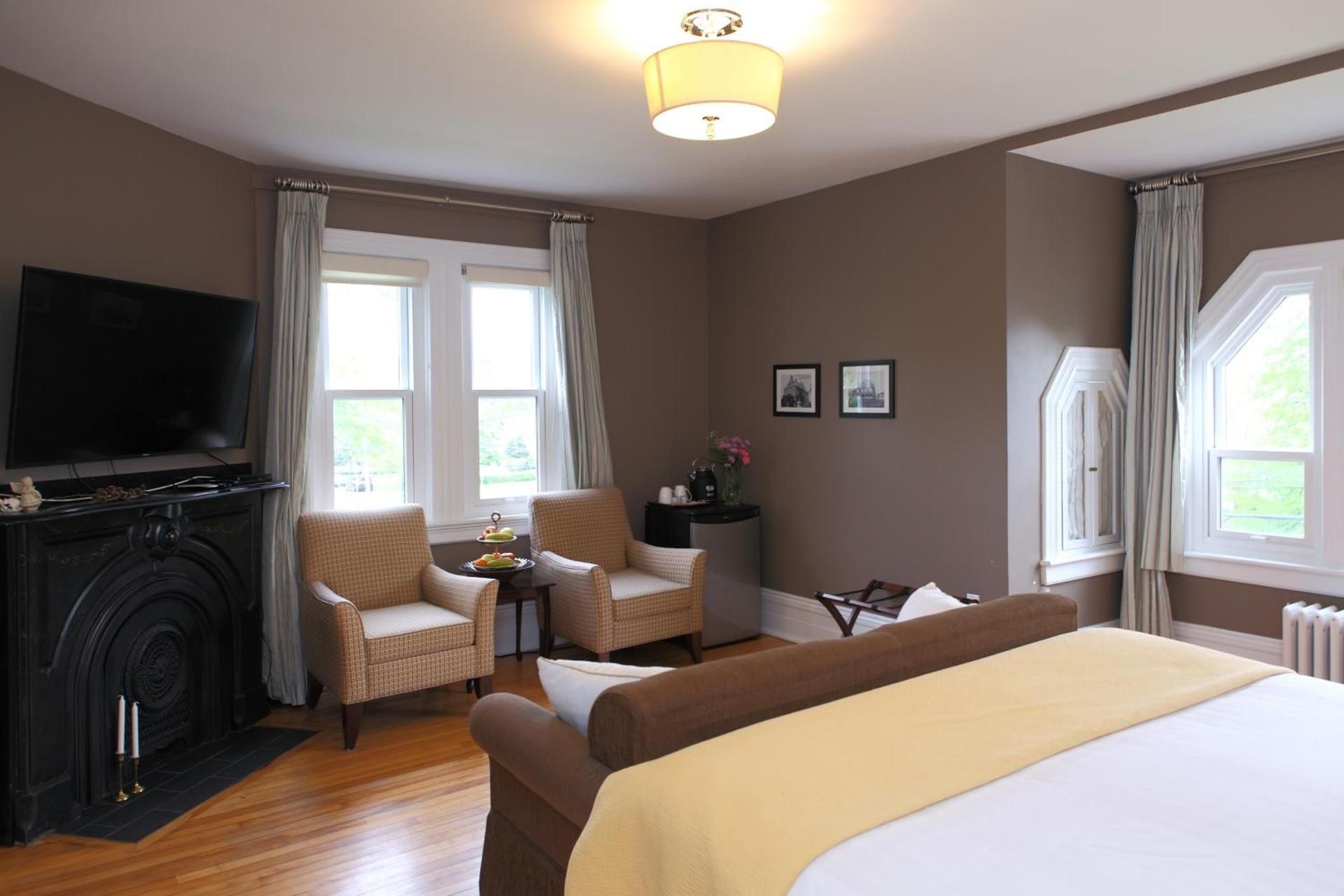 Superior King Room