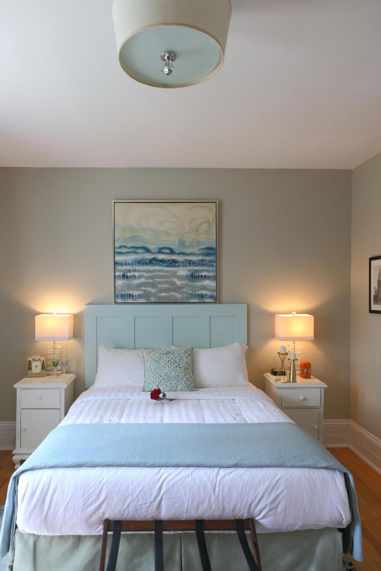 Queen Room with Spa Bath
