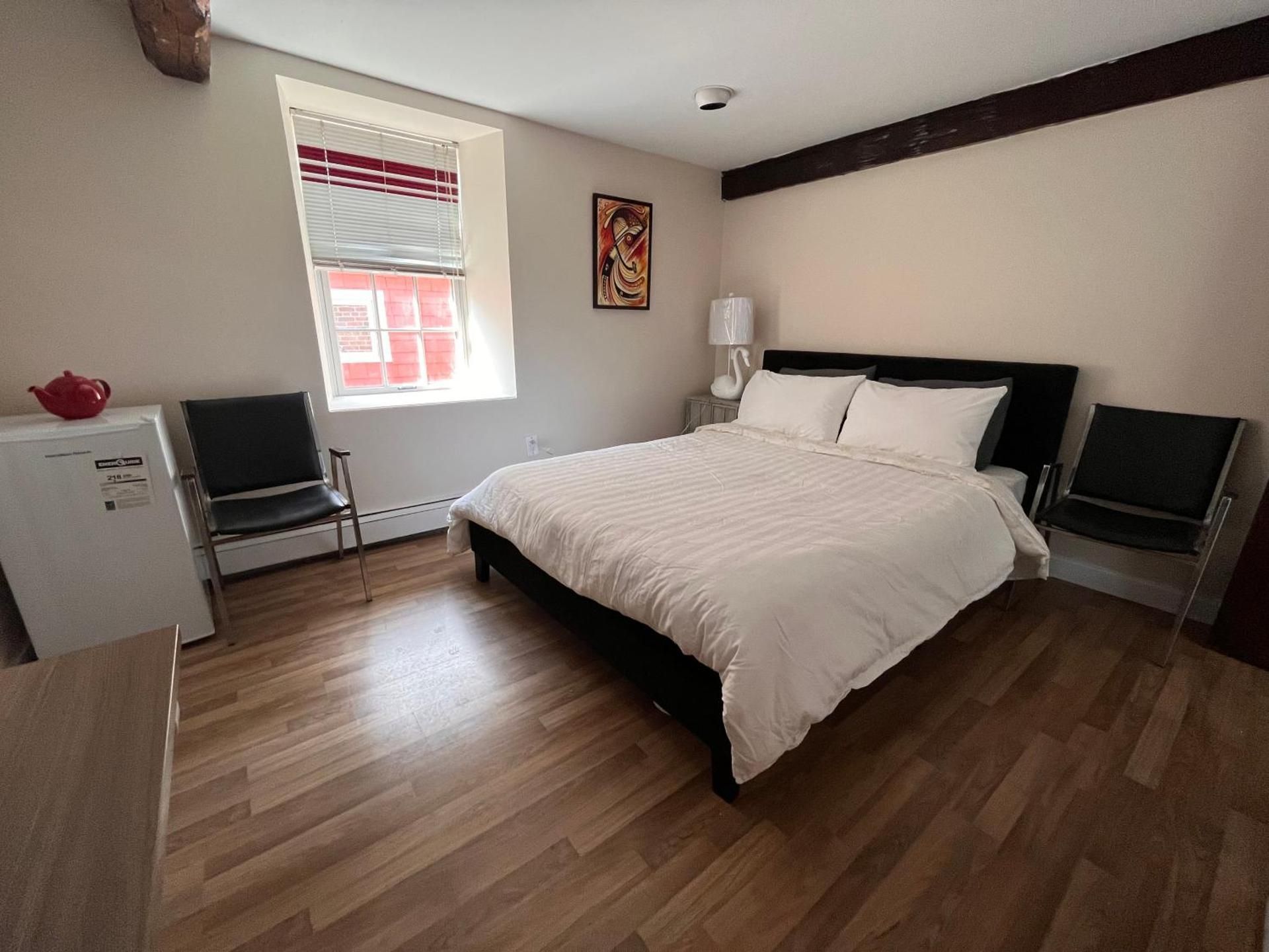 Double Room with Private Bathroom