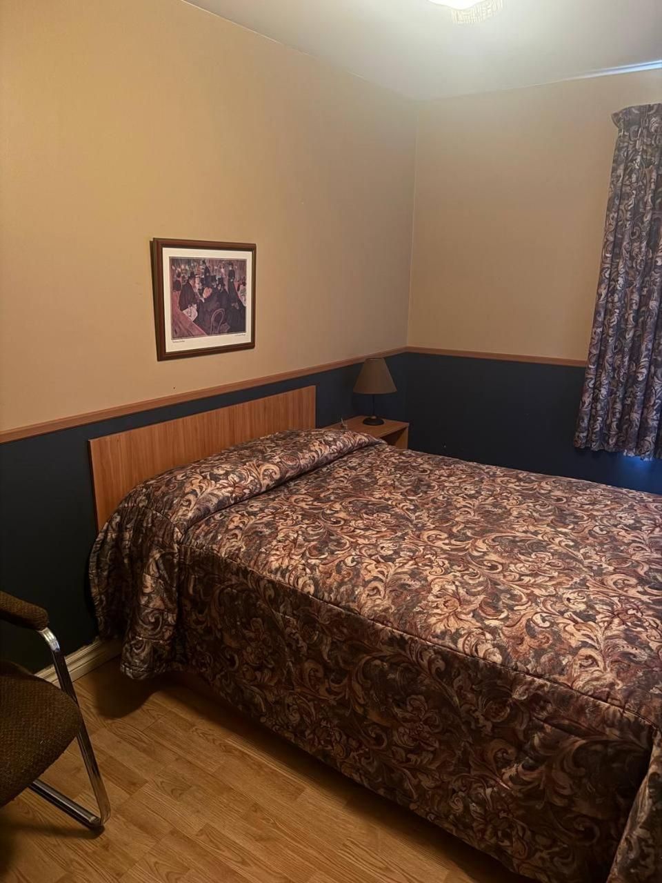 Double Room with Shared Bathroom