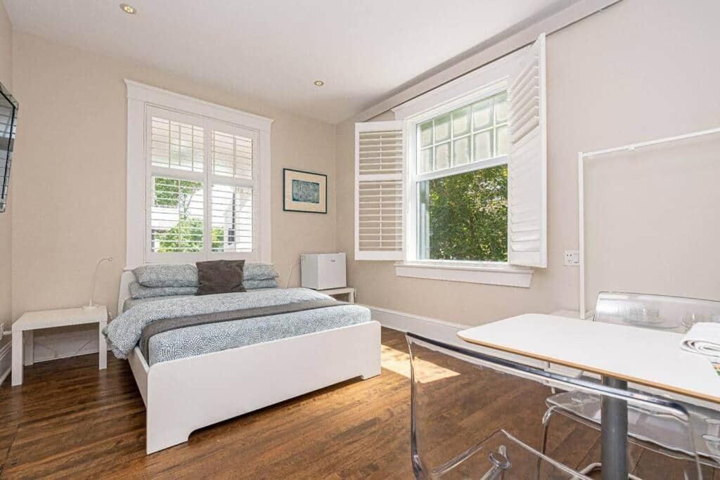 Les Suites Kaishi Suite