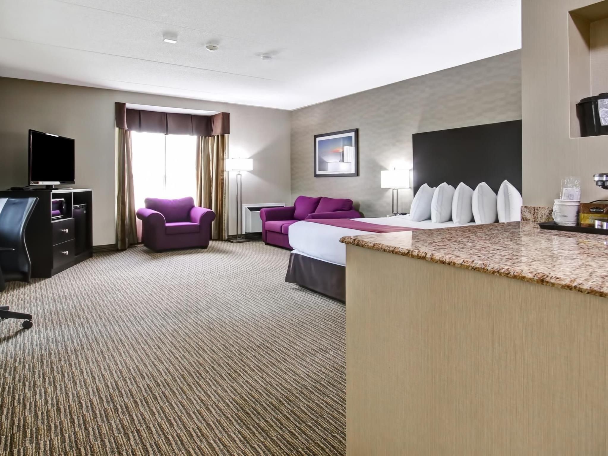 Queen Room