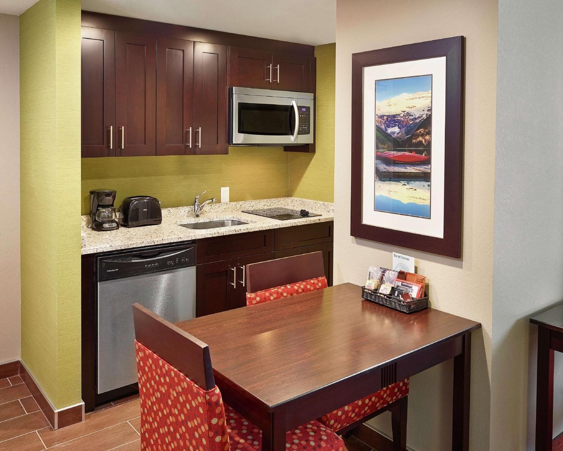 One-Bedroom Suite - Non-Smoking