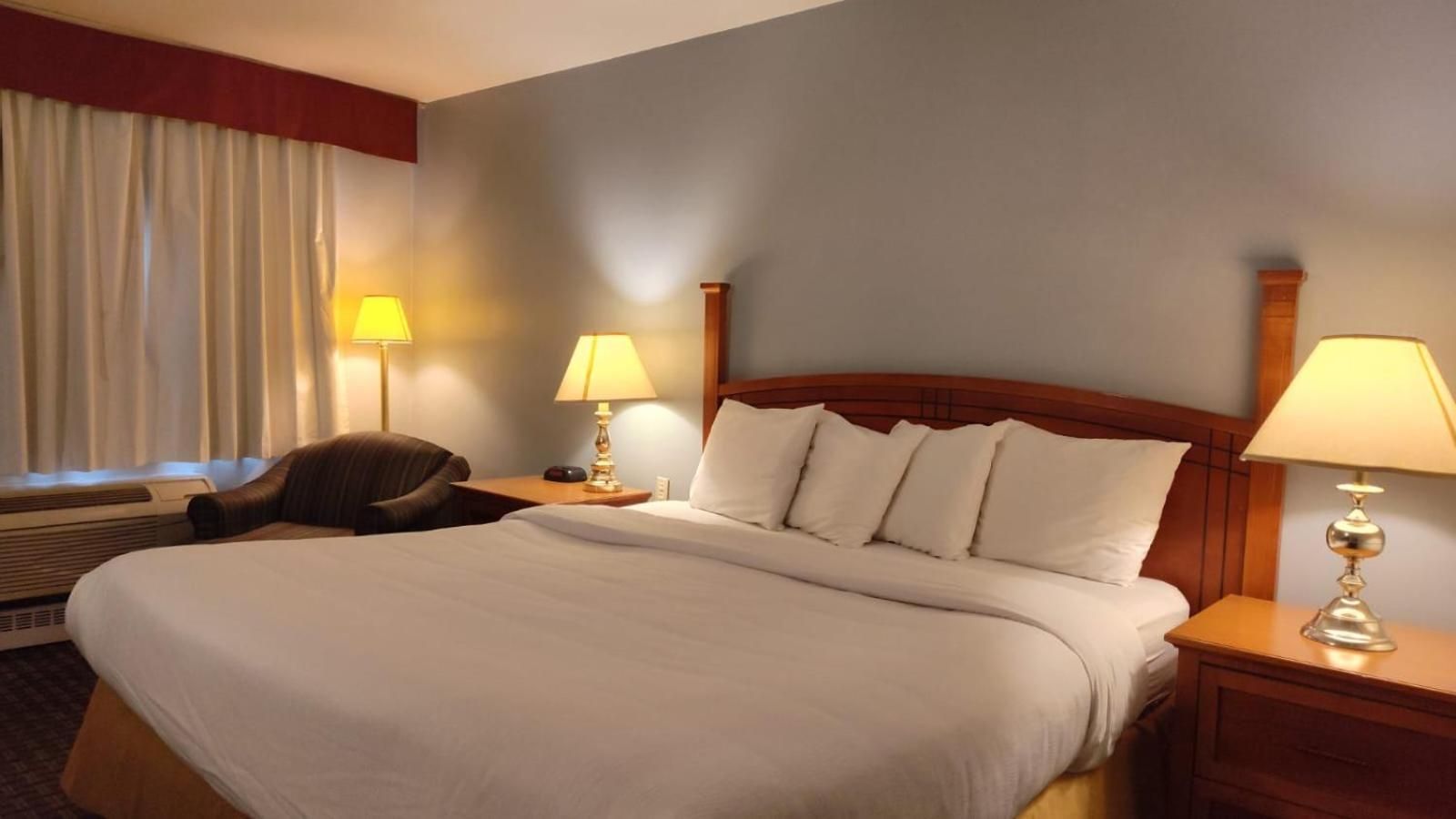 King Room - Non-Smoking