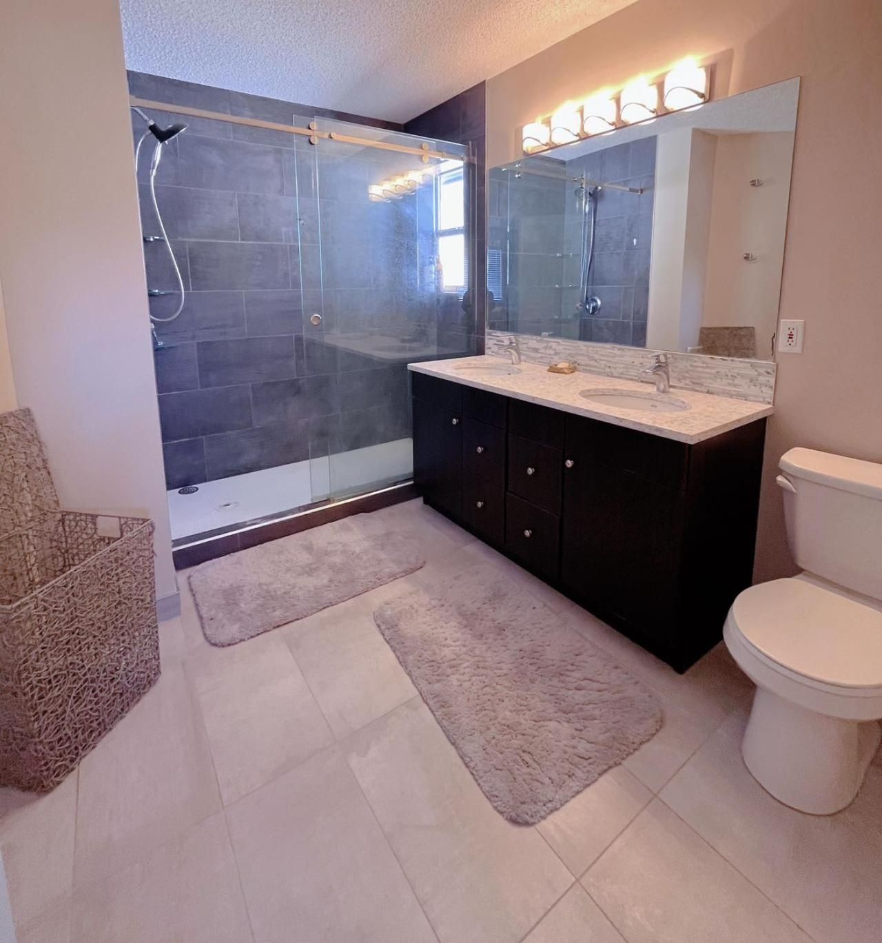 Superior King Room with Private Bathroom