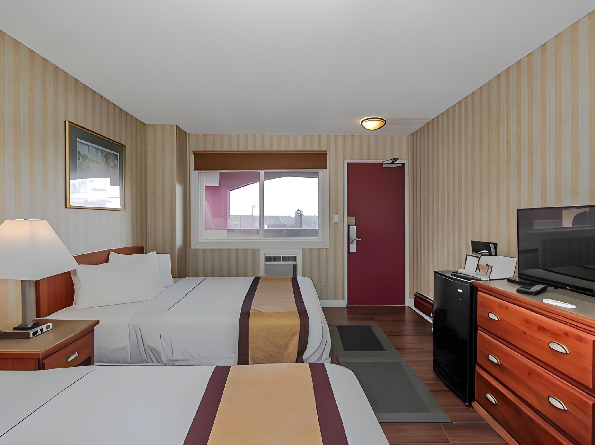 2 Queen Beds Non-Smoking