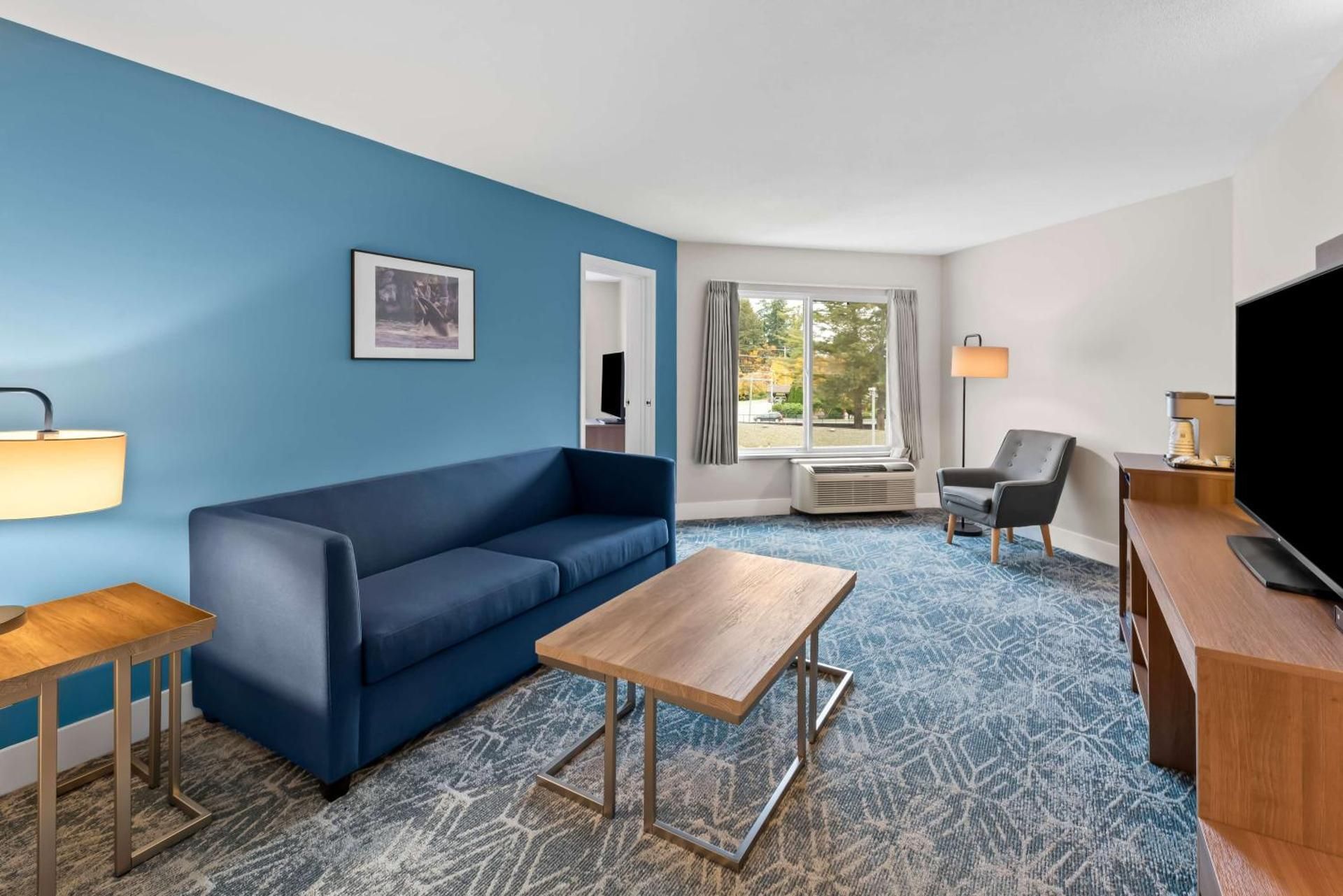 Family King Suite with Sofa Bed - Non-Smoking