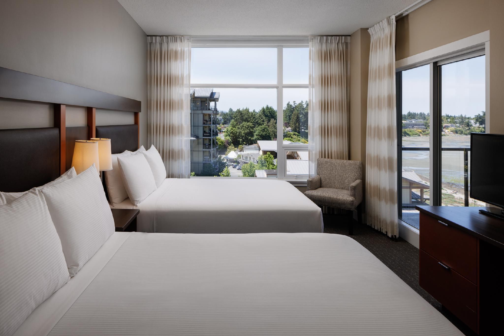 The Beach Club Resort — Bellstar Hotels & Resorts Studio - Water Front