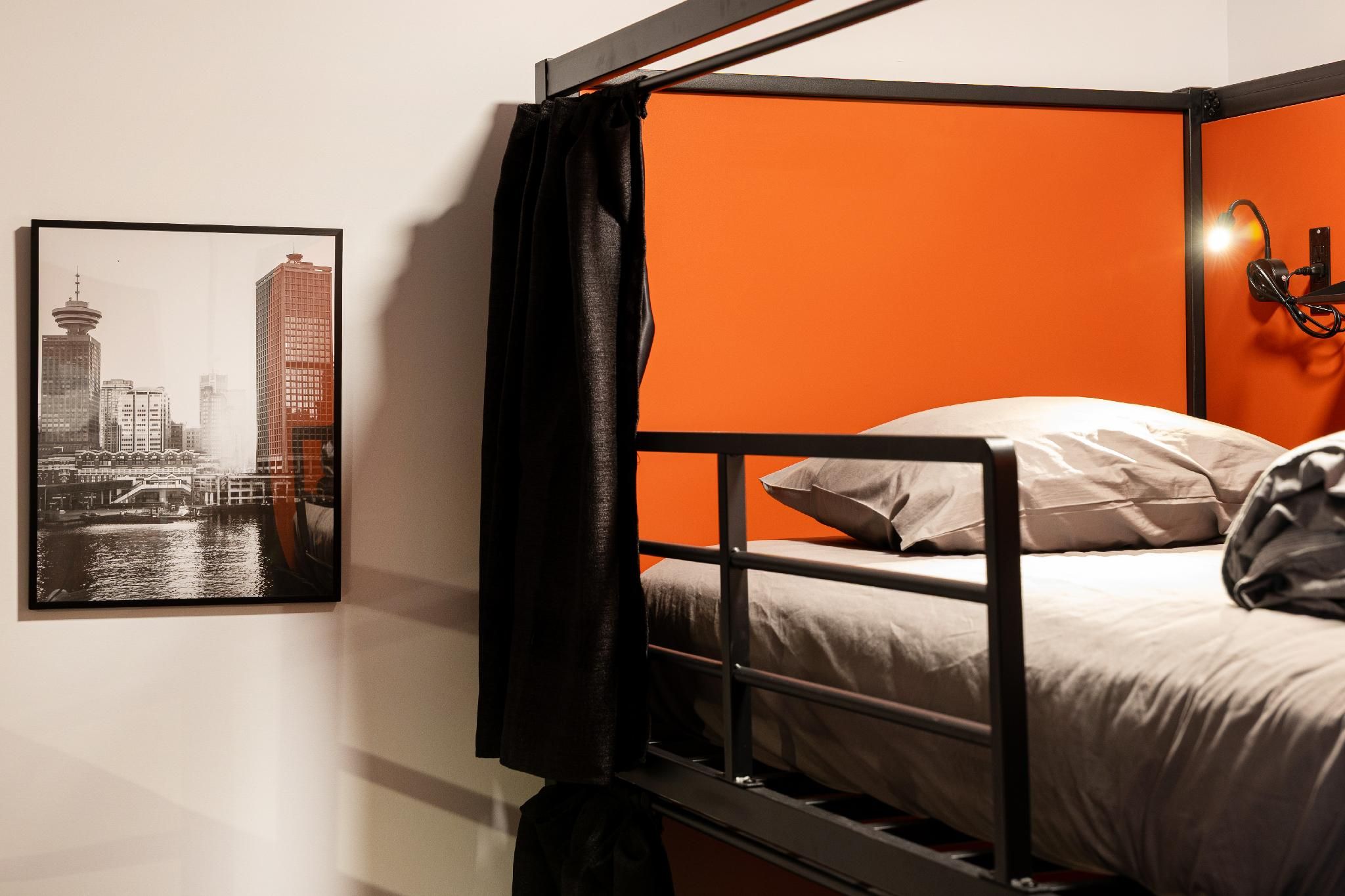 1 Bed in 8-Bed Dorm - Occupancy 1