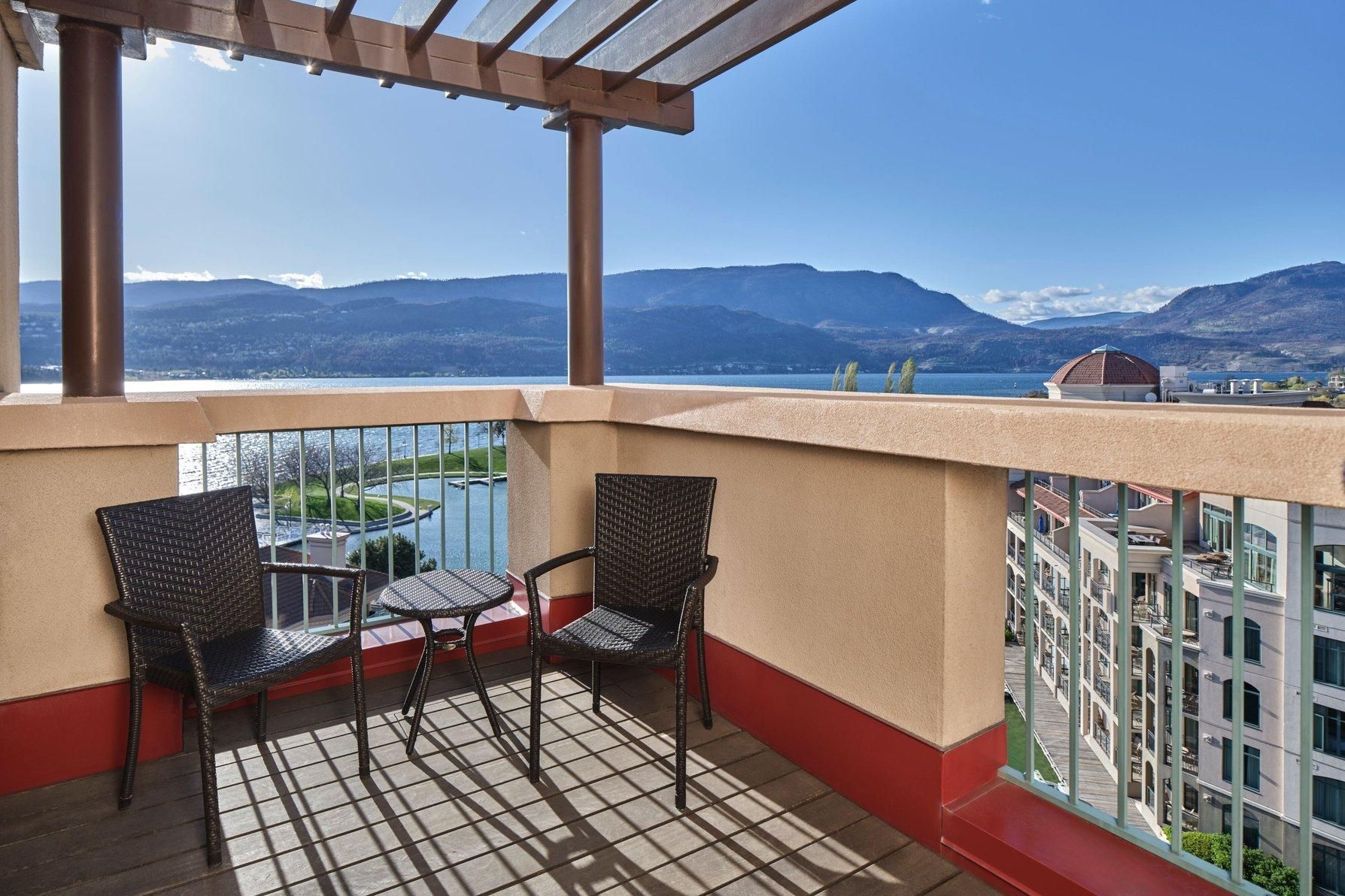 Delta Hotels Grand Okanagan Resort Sunset Suite, 1 Bedroom Suite, 1 King, Sofa bed, Lake view, Balcony: 2