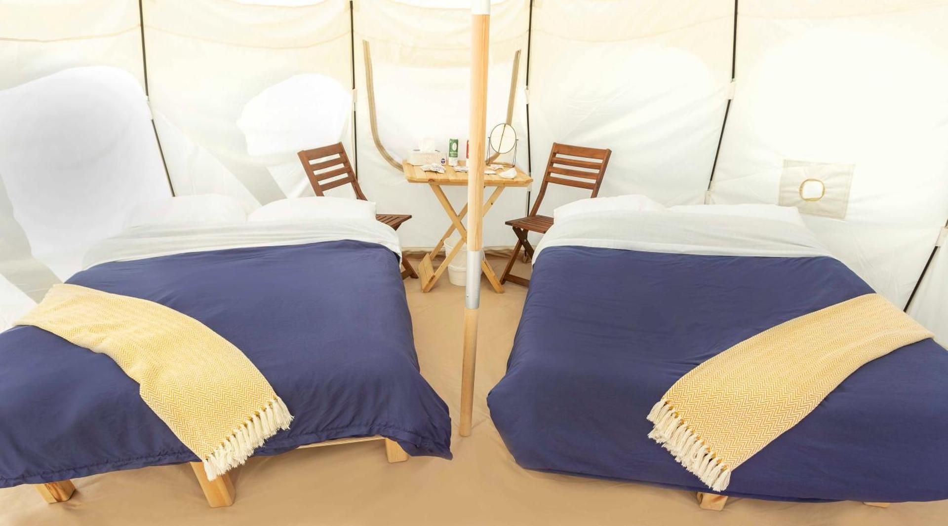 Tent Lotus Quadruple