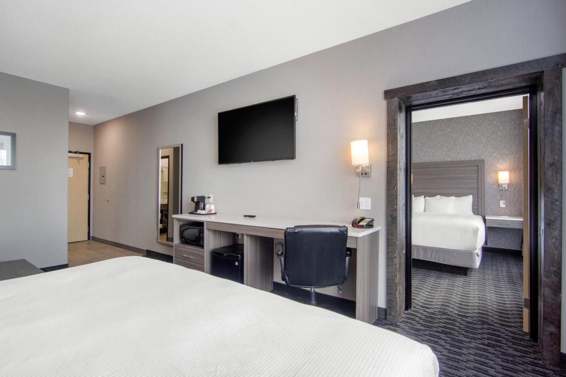 Deluxe Family Suite