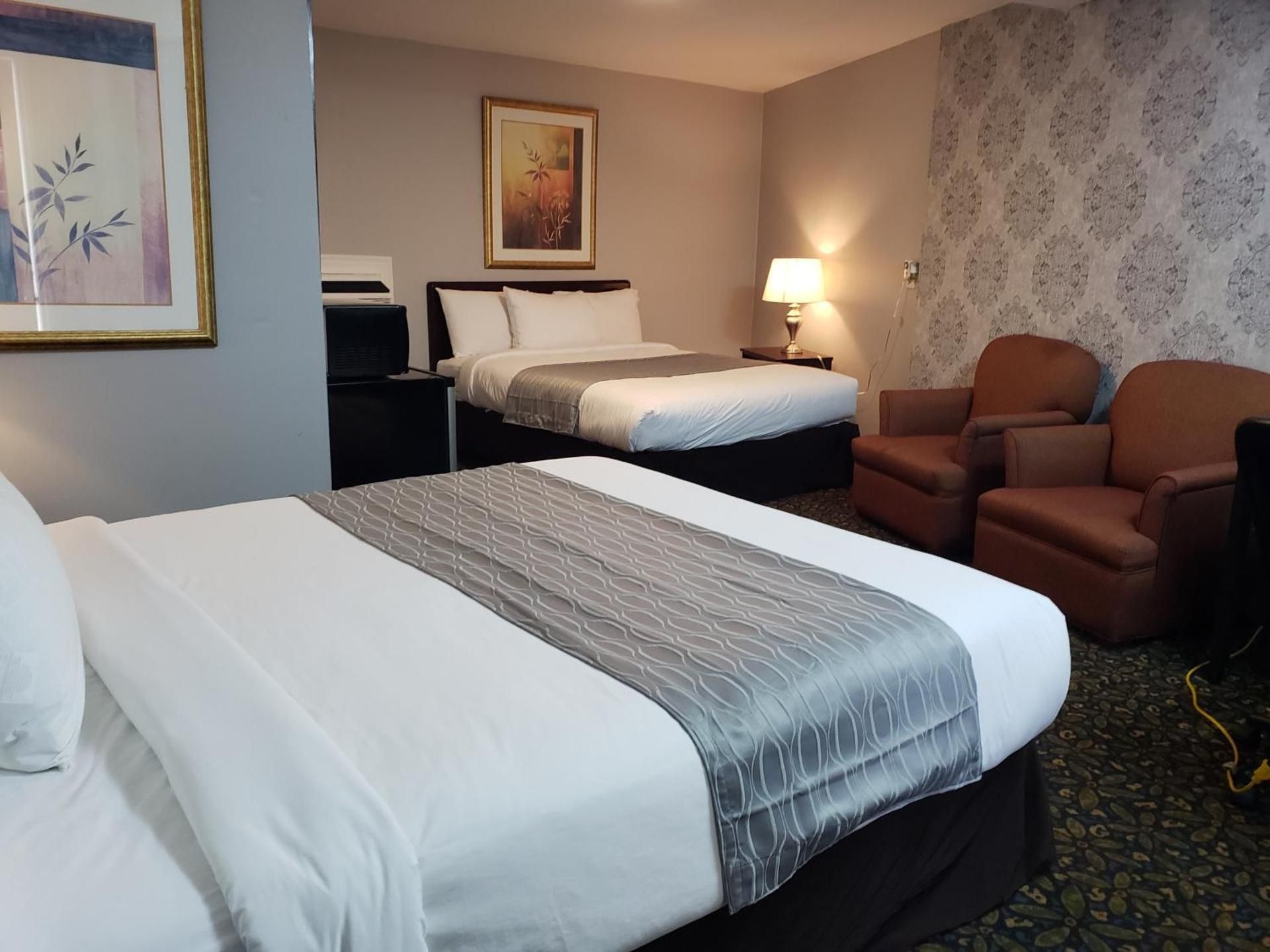 Regency Inn & Suites Deluxe Double Room