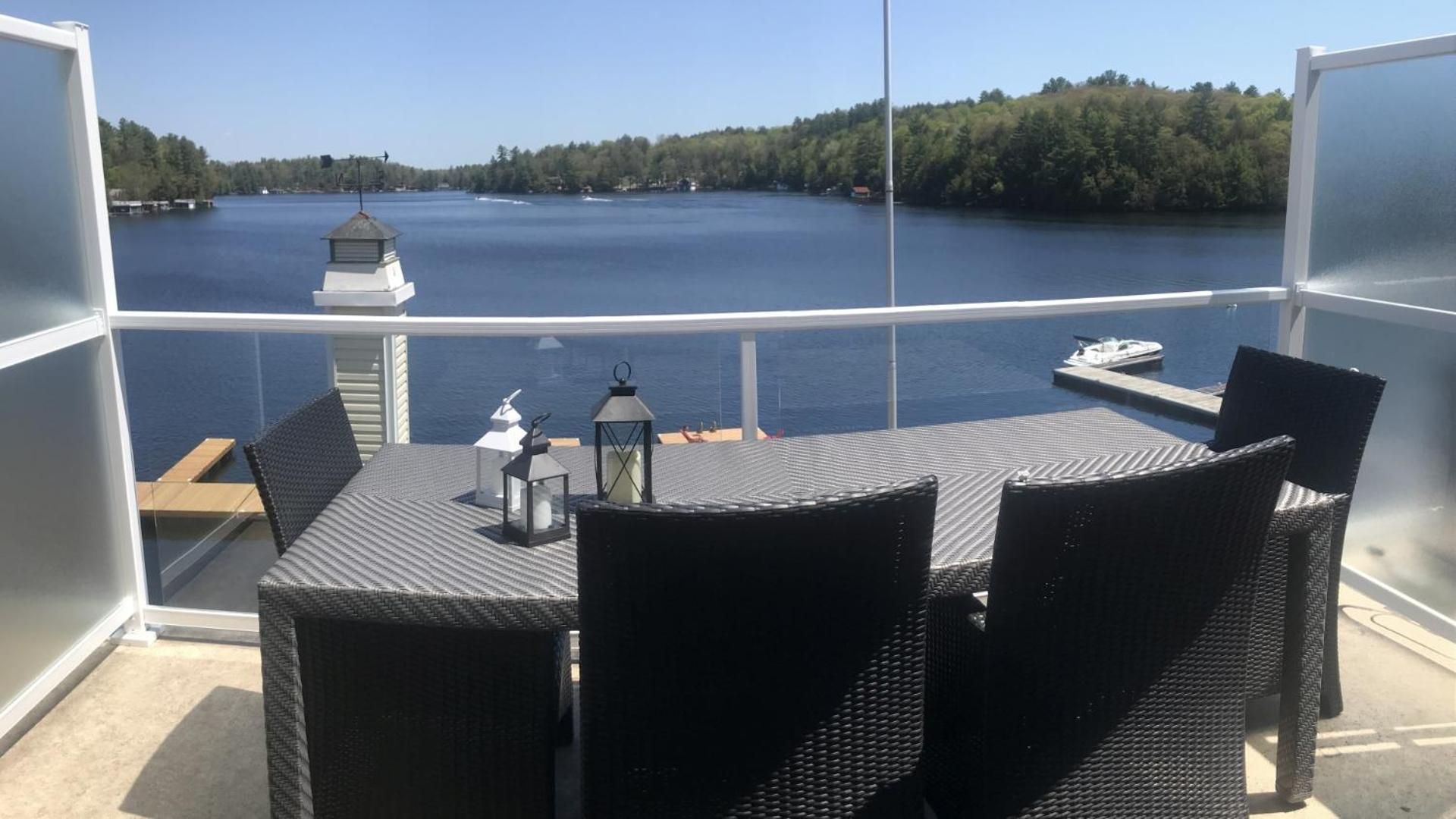 Junior Suite with Balcony