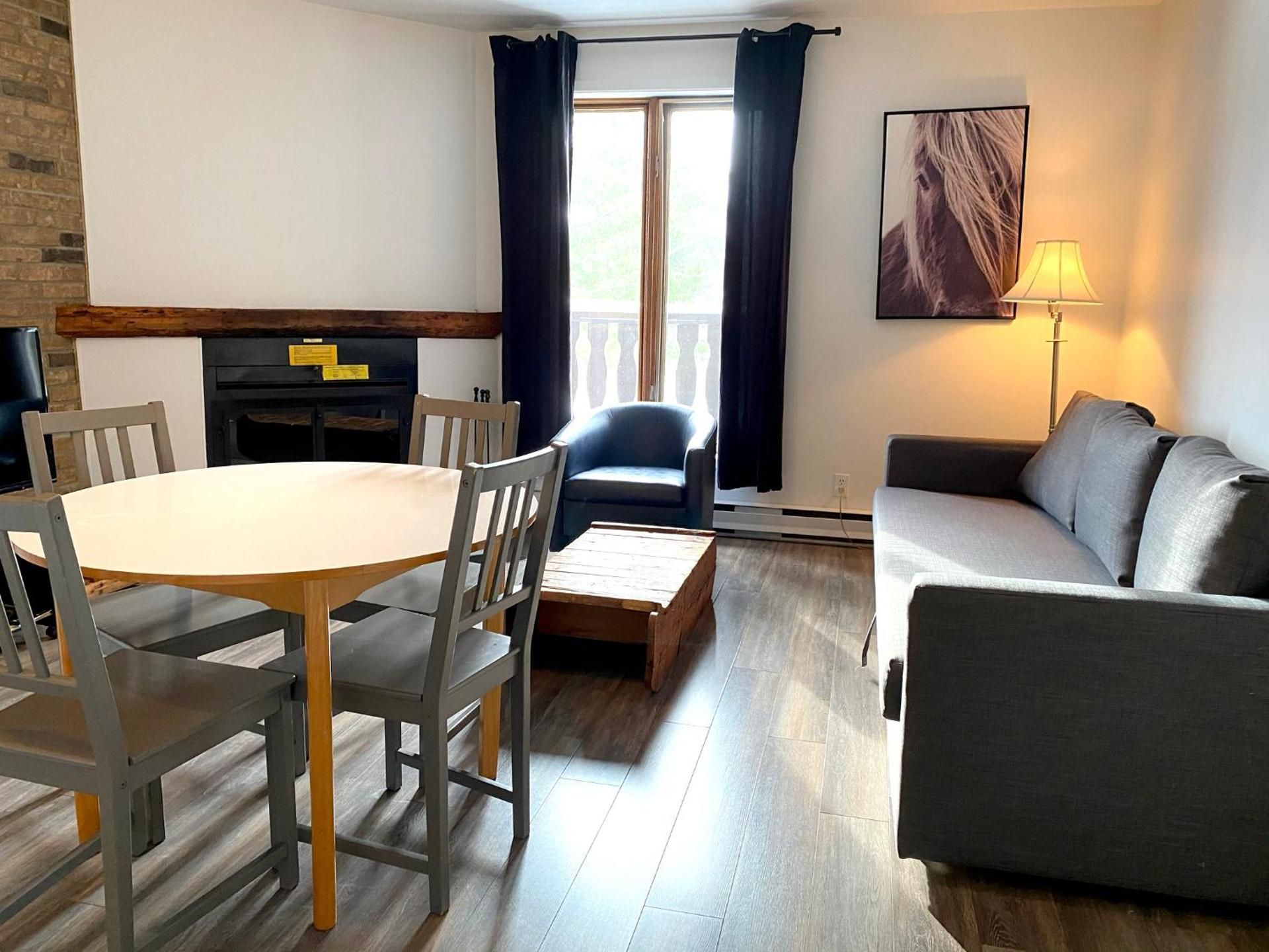 Superior One-Bedroom Apartment