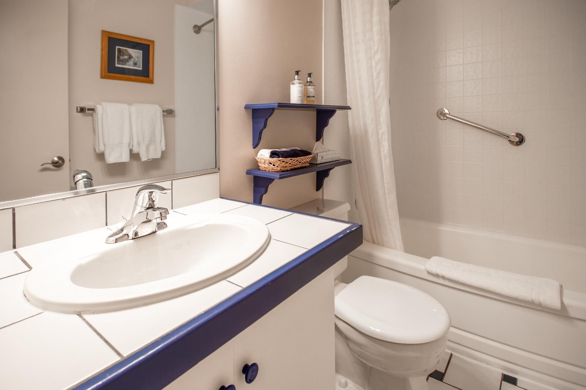 Seaside One-Bedroom Double Suite