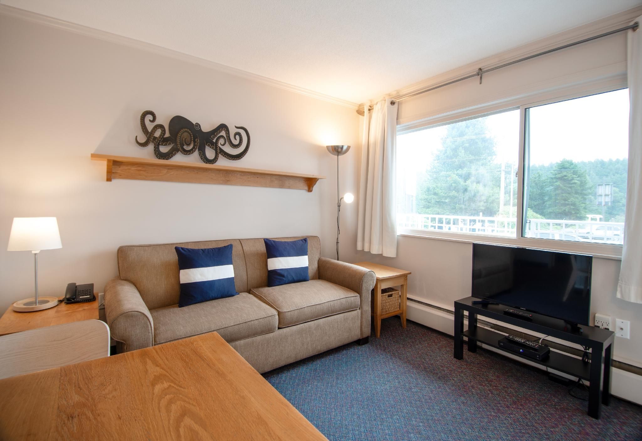 Seaside One-Bedroom Double Suite