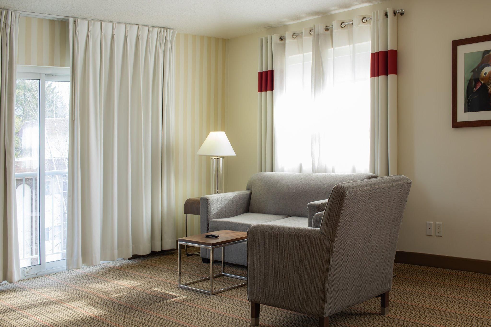 King Jacuzzi Suite