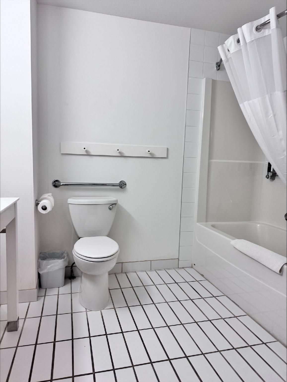 TWO BEDROOM DELUXE QUEEN SUITE