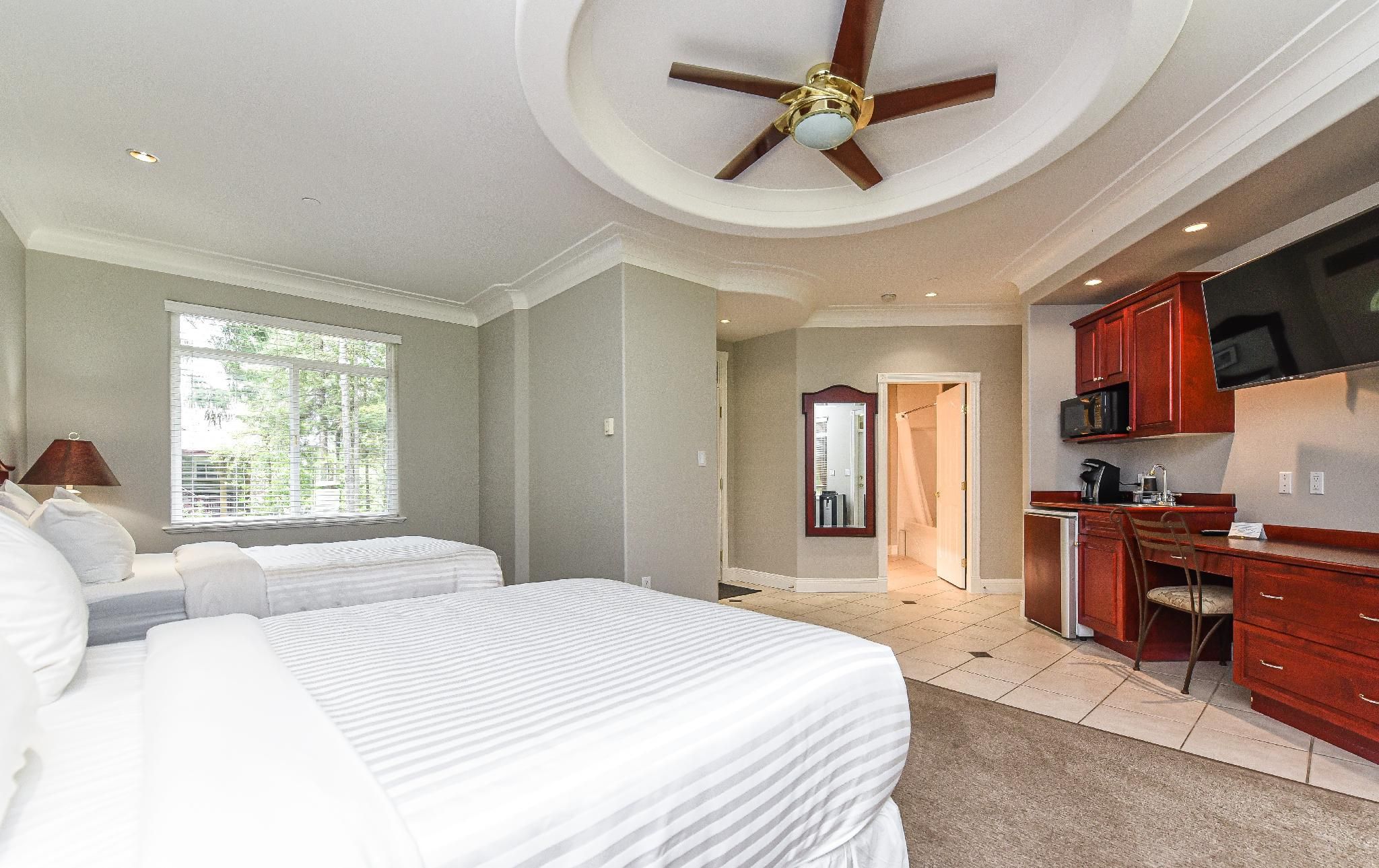 Crown Isle Resort and Golf Community Fairway Room