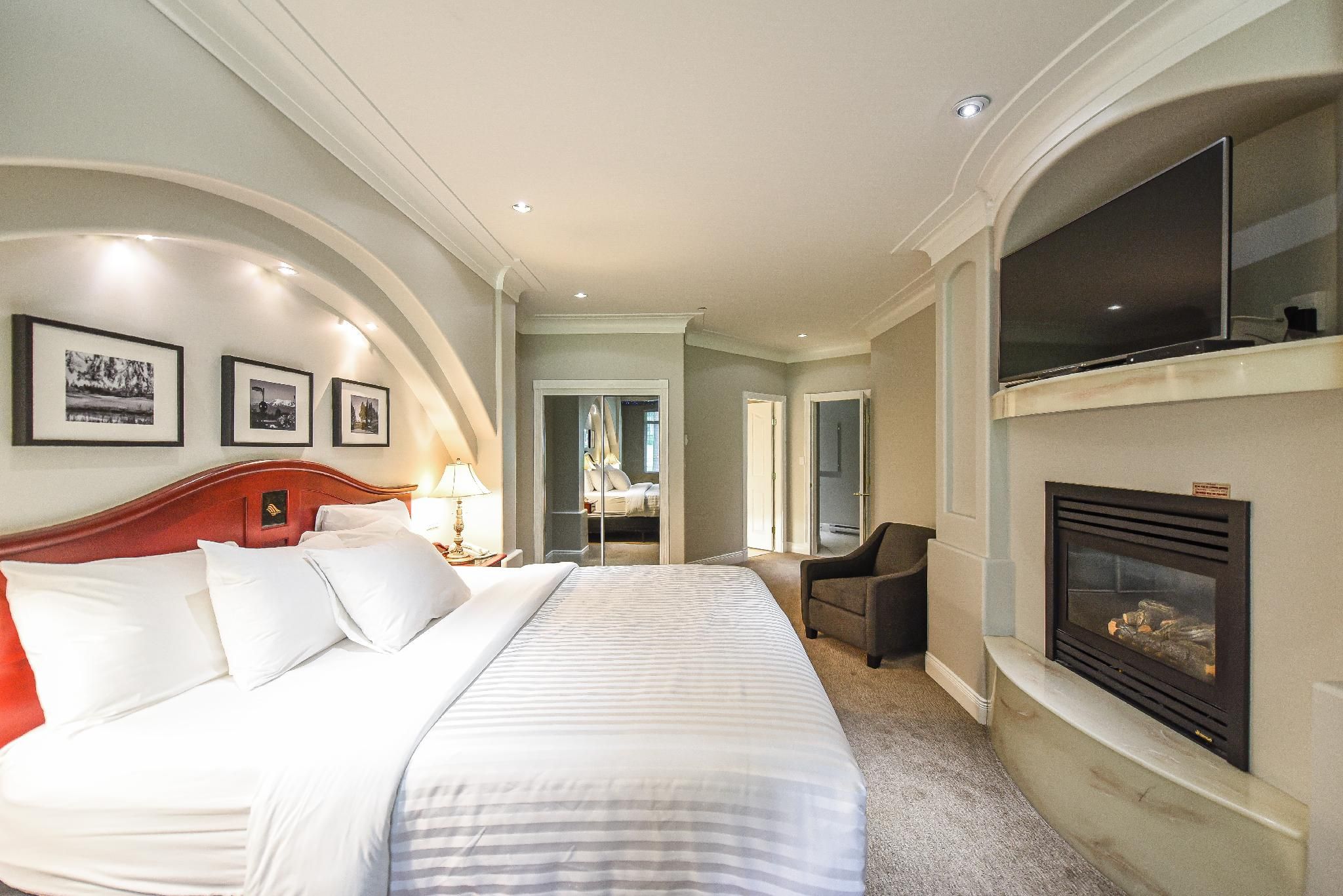 King Suite with Jacuzzi