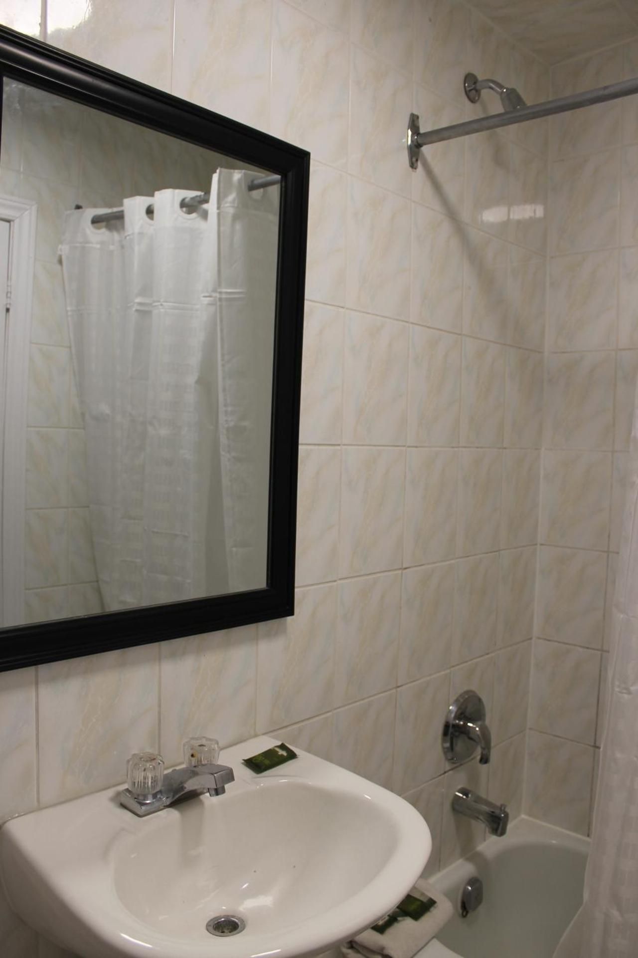 Double Room with Two Double Beds - Non-Smoking