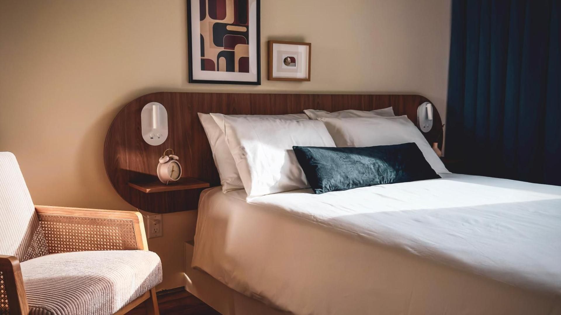 Two-Bedroom Deluxe Apartment