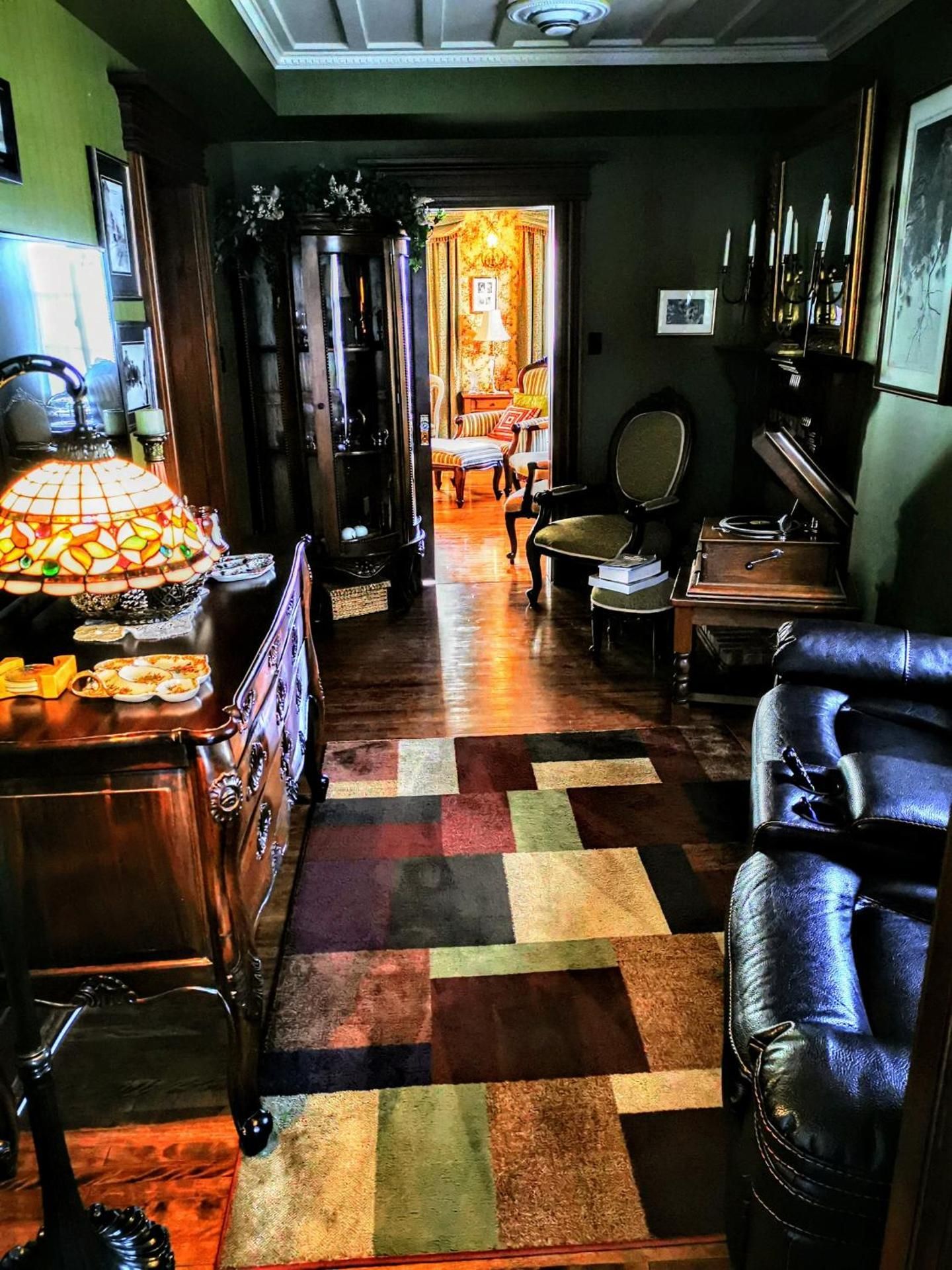 shared lounge/tv area