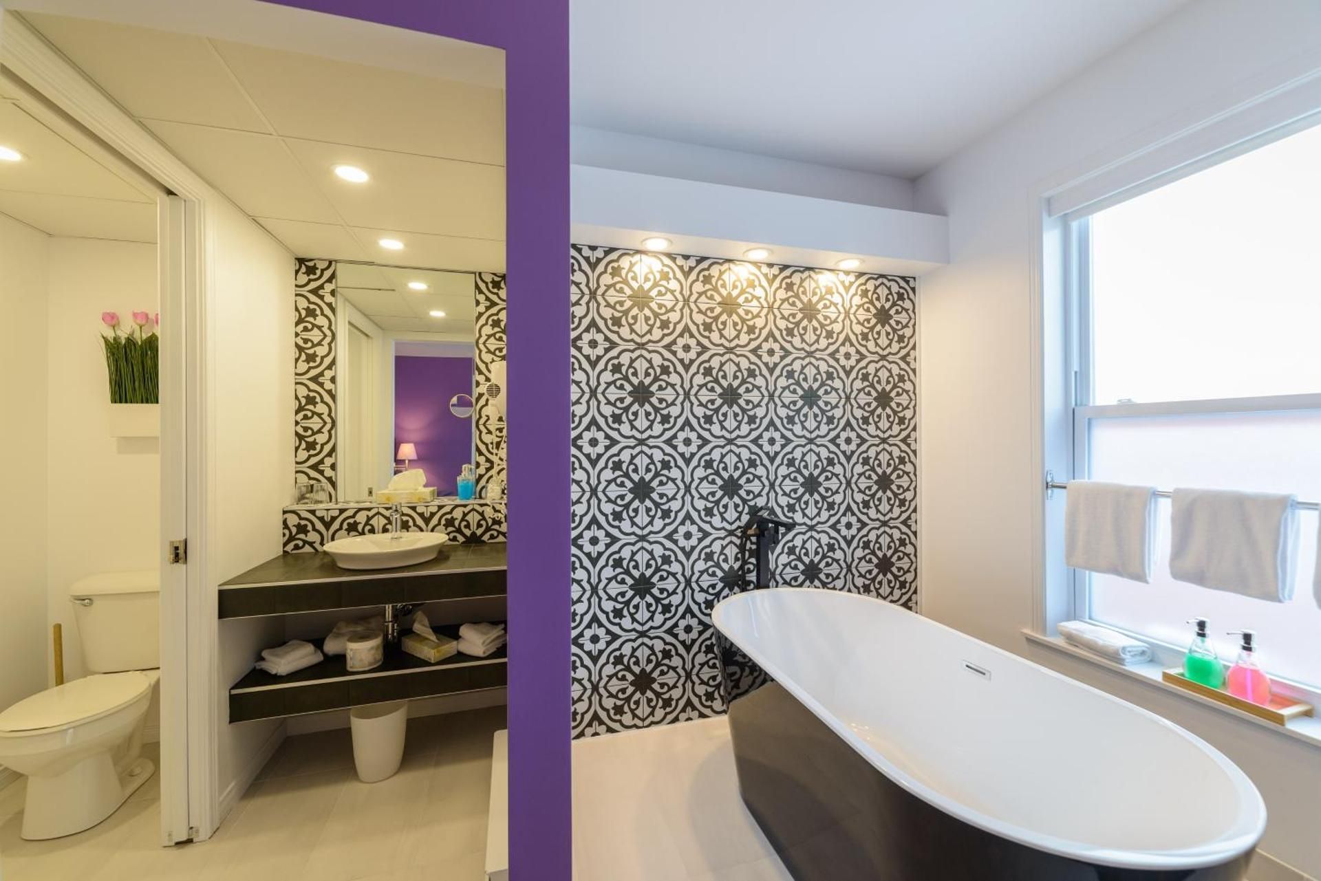 Deluxe Room With Bath