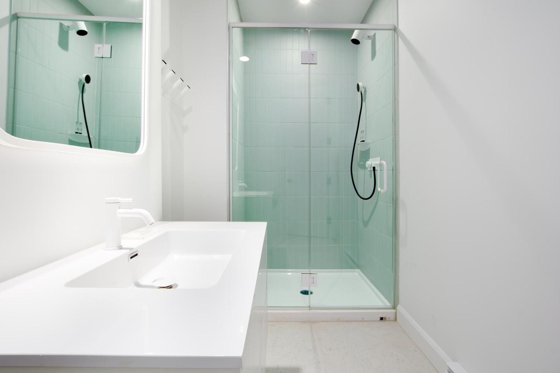 2-bedroom and 2-bathroom apartment - SF401