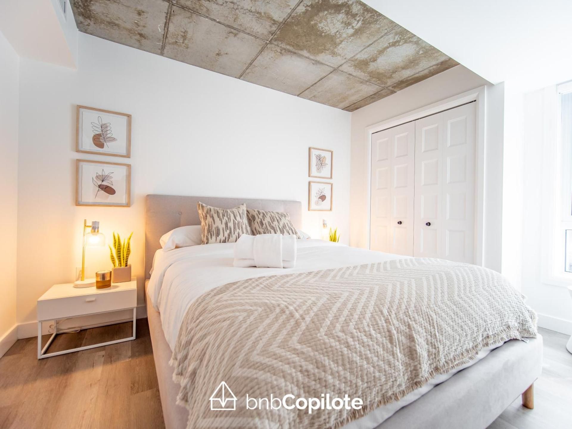 One-Bedroom Apartment - 305